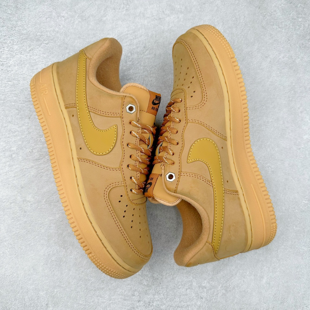 图片[3]-＃特价福利 NK Air Force 1´07 Low 空军一号百搭休闲运动板鞋 柔软、弹性十足的缓震性能和出色的中底设计 横跨复古与现代的外型结合 造就出风靡全球三十多年的Force 1 直到今天还深受青睐 尺码：35.5 36 36.5 37.5 38 38.5 39 40 40.5 41 42 42.5 43 44 44.5 45-选品中心