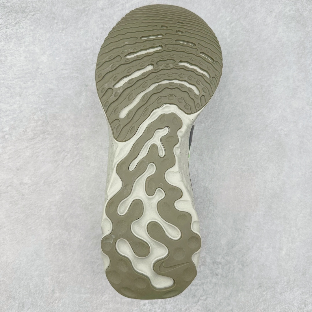 图片[9]-NK ZoomX Invincible Run Flyknit FK3 不可战胜3代系列轻量飞织低帮休闲运动慢跑鞋 DO9496 此鞋专为短跑运动员而生，是为 5 至 10 公里距离的赛事和训练打造。整体设计采用流线型的轻质工程网眼材质构成鞋面，并与其他 Running 旗舰鞋款同样搭载全脚掌 ZoomX 缓冲中底，搭配 Pebax 物料与橡胶外底。ZoomX StreakFly 首发配色以“Prototype”呈现，其灵感是来自开发期间的磨损测试，透过编号的标记与内侧的预期跑步距离突出研发过程。尺码：36 36.5 37.5 38 38.5 39 40 40.5 41 42 42.5 43 44 44.5 45-选品中心