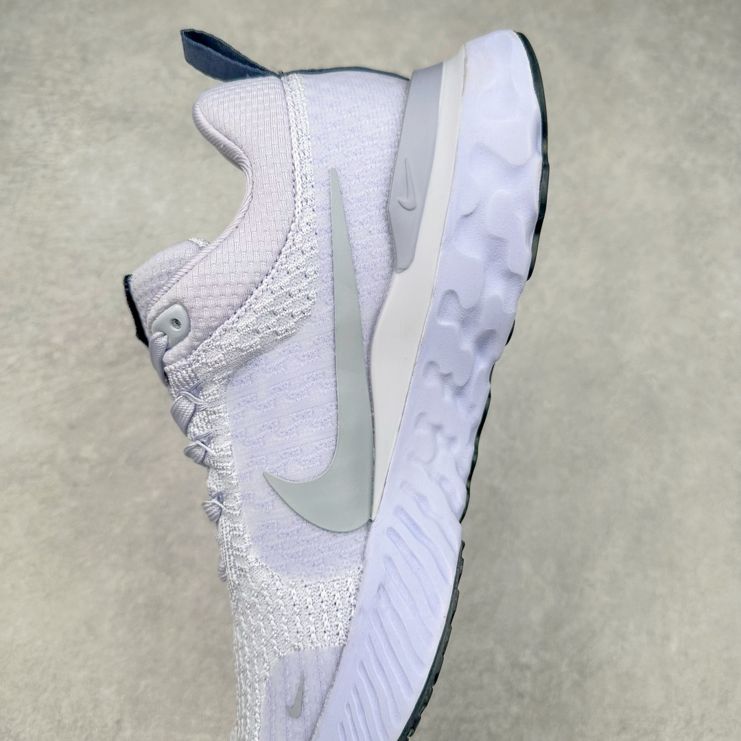 图片[7]-NK ZoomX Invincible Run Flyknit FK3 不可战胜3代系列轻量飞织低帮休闲运动慢跑鞋 DO9496 此鞋专为短跑运动员而生，是为 5 至 10 公里距离的赛事和训练打造。整体设计采用流线型的轻质工程网眼材质构成鞋面，并与其他 Running 旗舰鞋款同样搭载全脚掌 ZoomX 缓冲中底，搭配 Pebax 物料与橡胶外底。ZoomX StreakFly 首发配色以“Prototype”呈现，其灵感是来自开发期间的磨损测试，透过编号的标记与内侧的预期跑步距离突出研发过程。尺码：36 36.5 37.5 38 38.5 39 40 40.5 41 42 42.5 43 44 44.5 45-选品中心