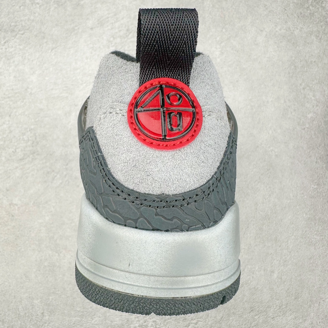 图片[8]-Jordan Spizike Low AJ复古低帮篮球鞋 FQ1759-002 这款鞋子著名导演斯派克李的Jordan Spizike专属 预计于明年夏季推出全新低帮版本 将包括三款配色 经典爆裂纹非常复古 两款配色分别以大学红和黑曜石蓝进行区分 鞋身设计中依旧带有大象爆裂纹、鞋侧束带、塑胶网布等经典元素 之后 在鞋舌、内衬以及鞋底等位置缀以大学红和黑曜石蓝搭配 带来全新造型 尺码：36 36.5 37.5 38 38.5 39 40 40.5 41 42 42.5 43 44 44.5 45 46 47.5-选品中心