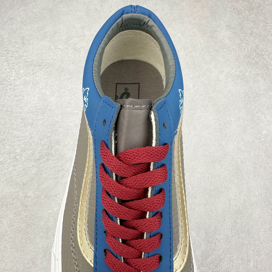 图片[5]-Vans Old Skool 黑神话悟空 祥云龙纹 游戏主题 解构复古减震耐磨轻便低帮板鞋 男女同款 米蓝黑 灵感来源以黑神话悟空为主题 蓝黑金的配色搭配 加上金色勾子解构设计 祥云和龙纹图案 简约又百搭 要说最近最为热议的网络话题 非「黑神话：悟空」莫属了 这个里程碑式的国产3A游戏大作 已经完全出圈 而「黑神话：悟空」主题的球鞋 也悄悄然的浮出水面 一直热衷于球鞋概念画创作的创意艺术家 @nobrainer.psd 将他对于「黑神话：悟空」的理解 以球鞋为载体进行了诠释 他选用了游戏中的主角造型为主题 基于NK Vans Old Skool 鞋型进行创作 不仅选取了服装色调营造游戏氛围 金色的Swoosh 加上祥云、龙纹的装饰 还真颇有一番滋味。尺码：35 36 36.5 37 38 38.5 39 40 40.5 41 42 42.5 43 44-选品中心