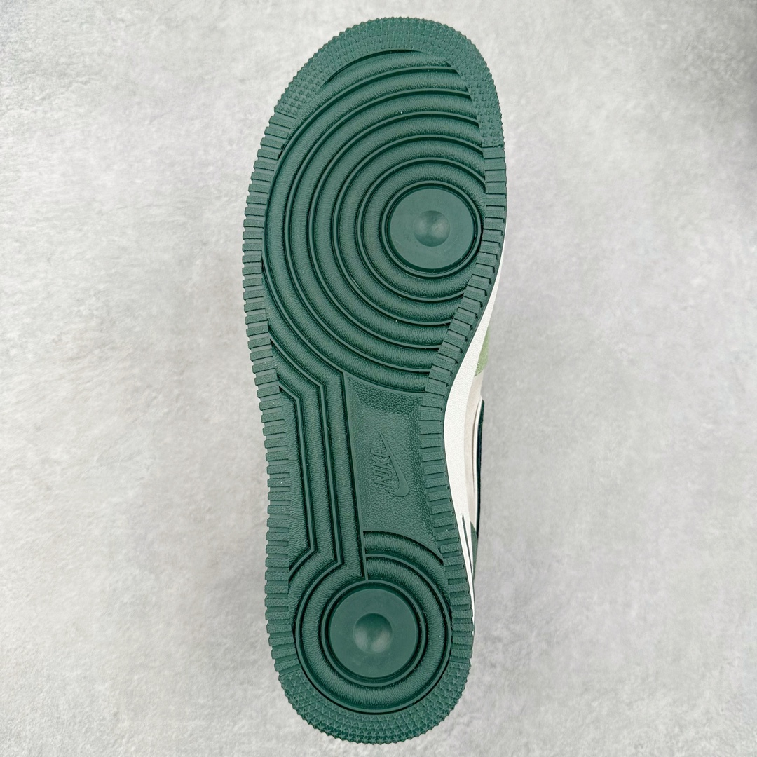 图片[9]-NK Air Force 1 Mid 空军一号中帮高帮百搭休闲运动板鞋 CG9908-103 柔软、弹性十足的缓震性能和出色的中底设计 横跨复古与现代的外型结合 造就出风靡全球三十多年的Force 1 尺码：36 36.5 37.5 38 38.5 39 40 40.5 41 42 42.5 43 44 44.5 45-选品中心