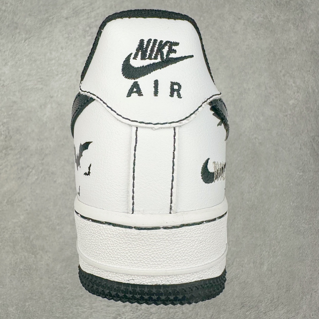 图片[8]-NK Air Force 1´07 Low 空军一号低帮百搭休闲运动板鞋 CT2585-100 柔软、弹性十足的缓震性能和出色的中底设计 横跨复古与现代的外型结合 造就出风靡全球 三十多年的Force 1 直到今天还深受青睐 尺码：36 36.5 37.5 38 38.5 39 40 40.5 41 42 42.5 43 44 44.5 45-选品中心