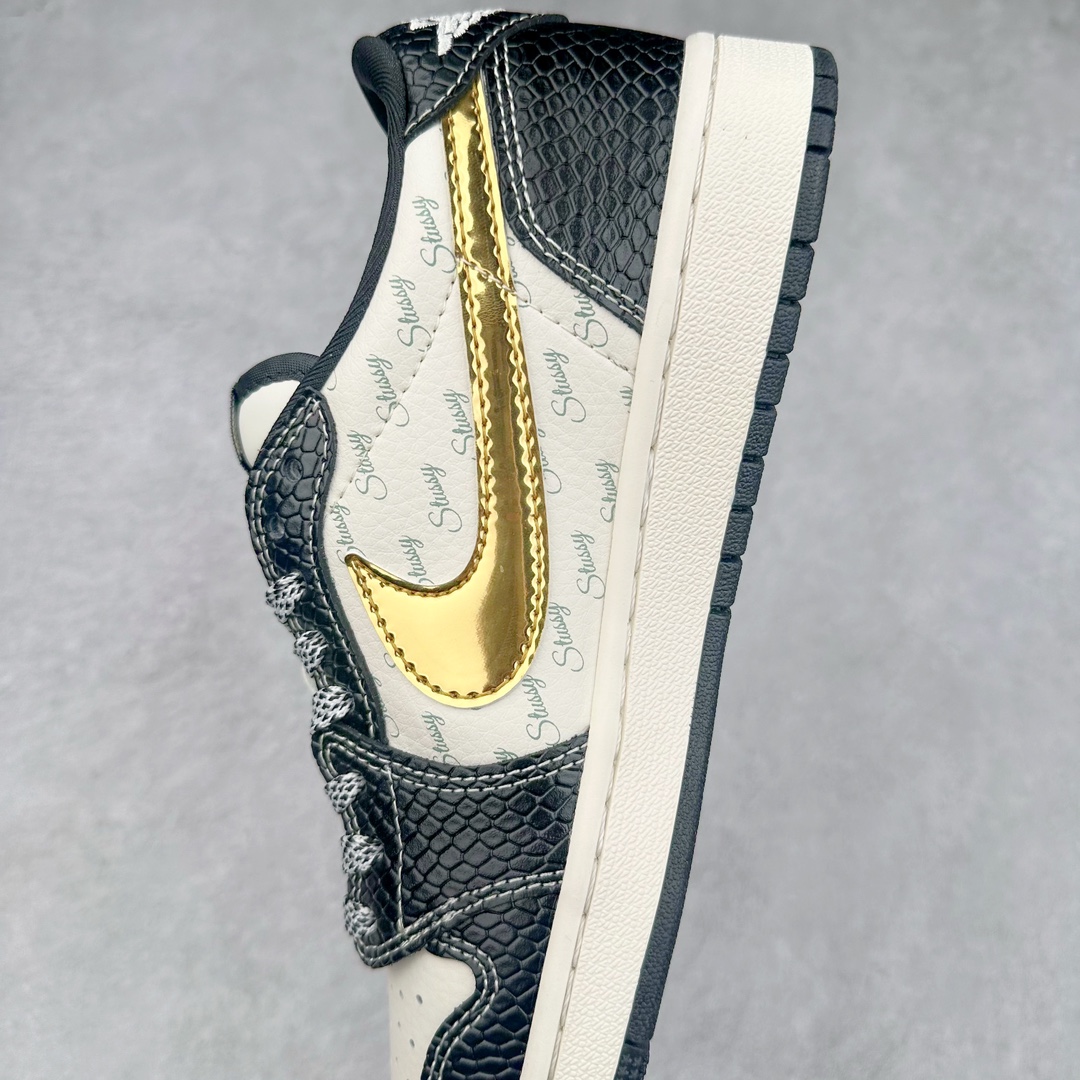 图片[7]-TS x Air Jordan AJ1 Low 倒钩低帮联名定制配色 XZ2688-112 原厂内置气垫魔块 A模大底 头层小牛皮 鞋舌AJ原厂专用牛津布+AJ专用反口珍珠布+原厂无杂质高弹内里海棉+特殊封边弹力鞋带 尺码：36 36.5 37.5 38 38.5 39 40 40.5 41 42 42.5 43 44 44.5 45 46 47.5-选品中心