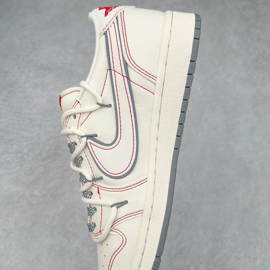 图片[7]-TS x Air Jordan AJ1 Low 倒钩低帮联名定制配色 SJ0086-136 原厂内置气垫魔块 A模大底 头层小牛皮 鞋舌AJ原厂专用牛津布+AJ专用反口珍珠布+原厂无杂质高弹内里海棉+特殊封边弹力鞋带 尺码：36 36.5 37.5 38 38.5 39 40 40.5 41 42 42.5 43 44 44.5 45 46 47.5-选品中心