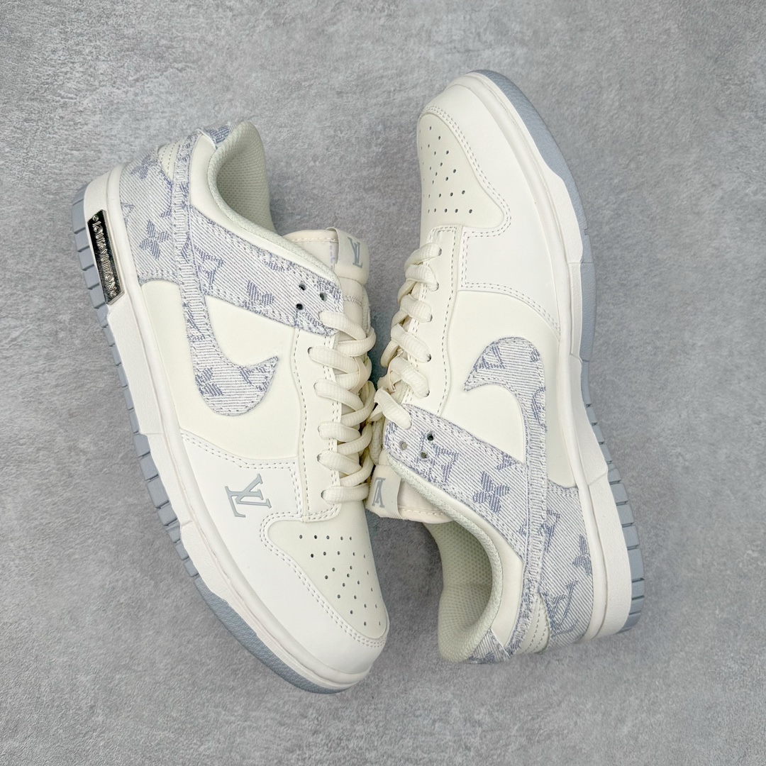 图片[3]-NK Dunk Low 定制配色 DJ2024-010 大厂出品 极力推荐 原装头层材料 独家版型蒸餾加工帶來的是更好的视觉和脚感体验大厂纯原品质出货 清洁度 电绣工艺 皮料切割干净无任何毛边 细节完美 尺码：36 36.5 37.5 38 38.5 39 40 40.5 41 42 42.5 43 44 44.5 45 46 47.5-选品中心