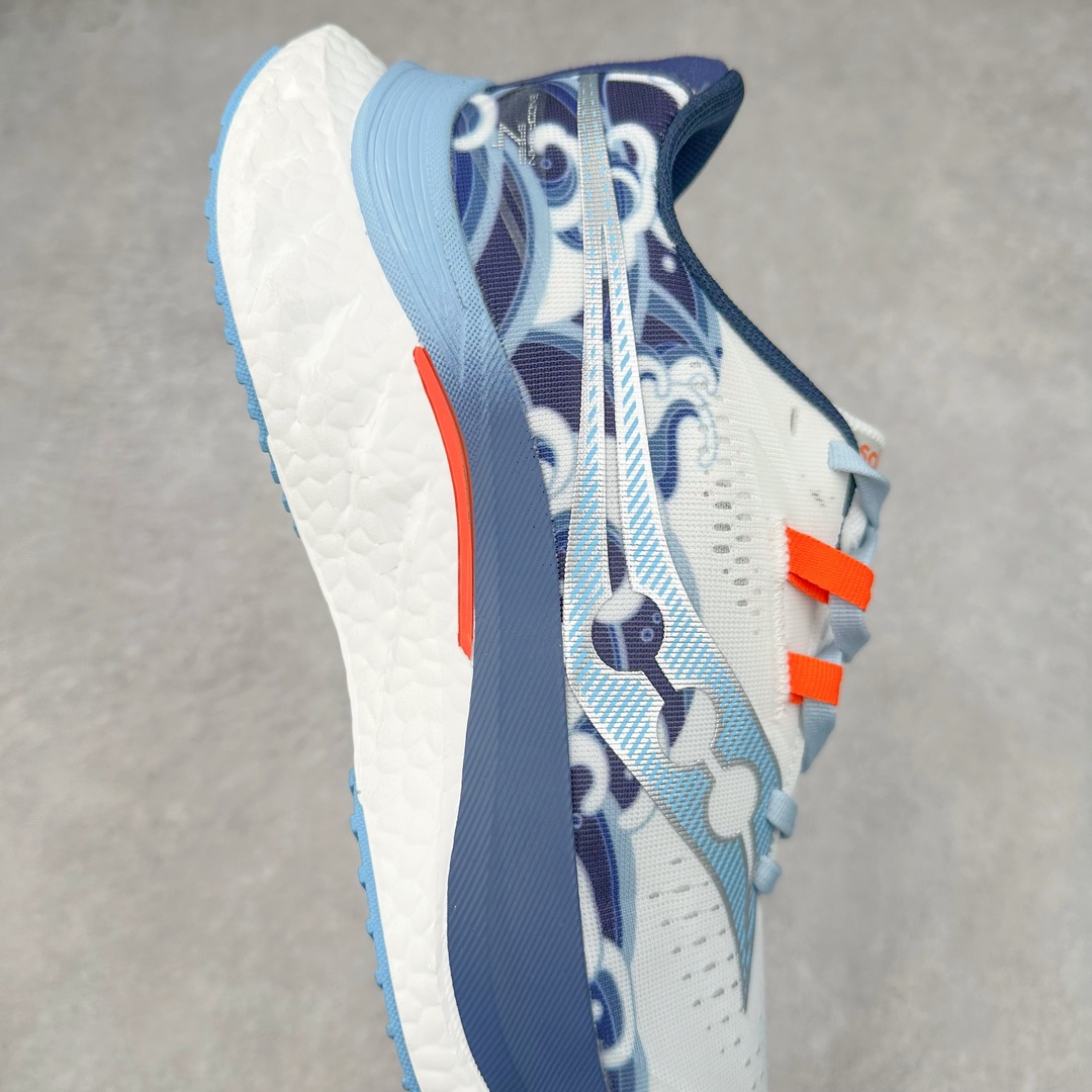 图片[6]-慢跑鞋中的劳斯莱斯 Saucony Endorphin Speed 索康尼啡速4代舒适织物低帮训练跑步鞋 尼龙板厚底竞速训练鞋 #原数据开发纸版楦型 #采用工学透气针织布鞋面材质 #内嵌3D环绕包裹缓震鞋垫 #外置镂空XT-900防滑橡胶大底❗️ #啡速属于减配版，推进力较为温和，尼龙板刚性也不强，驾驭门槛较低，适合进阶跑者日常训练及短距离比赛，适合精英跑者竞速训练。 #中底采用加厚的 PWRRUN PB缓震泡棉，有效减少触地带来的冲击力，能量回馈高达90%，缓震和回弹表现出色。S型飞翼尼龙板结合快速滚动科技，提供推进力的同时，还加强了稳定支撑保护，前后掌过渡也更加流畅。 尺码：40 40.5 41 42 42.5 43 44 44.5 45 女鞋后续待出-选品中心