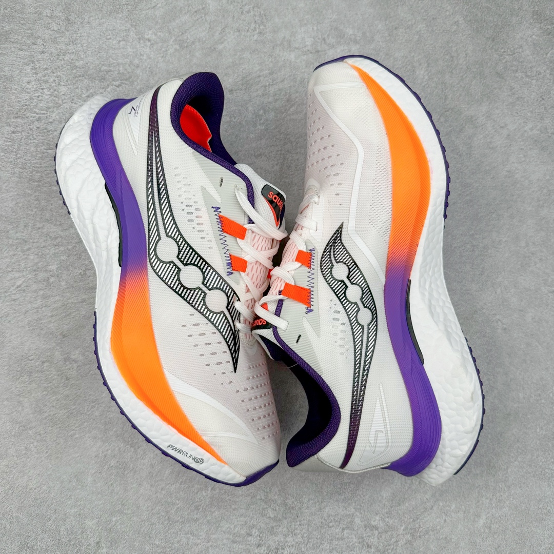 图片[3]-慢跑鞋中的劳斯莱斯 Saucony Endorphin Speed 索康尼啡速4代舒适织物低帮训练跑步鞋 尼龙板厚底竞速训练鞋 #原数据开发纸版楦型 #采用工学透气针织布鞋面材质 #内嵌3D环绕包裹缓震鞋垫 #外置镂空XT-900防滑橡胶大底❗️ #啡速属于减配版，推进力较为温和，尼龙板刚性也不强，驾驭门槛较低，适合进阶跑者日常训练及短距离比赛，适合精英跑者竞速训练。 #中底采用加厚的 PWRRUN PB缓震泡棉，有效减少触地带来的冲击力，能量回馈高达90%，缓震和回弹表现出色。S型飞翼尼龙板结合快速滚动科技，提供推进力的同时，还加强了稳定支撑保护，前后掌过渡也更加流畅。 尺码：40 40.5 41 42 42.5 43 44 44.5 45 女鞋后续待出-选品中心