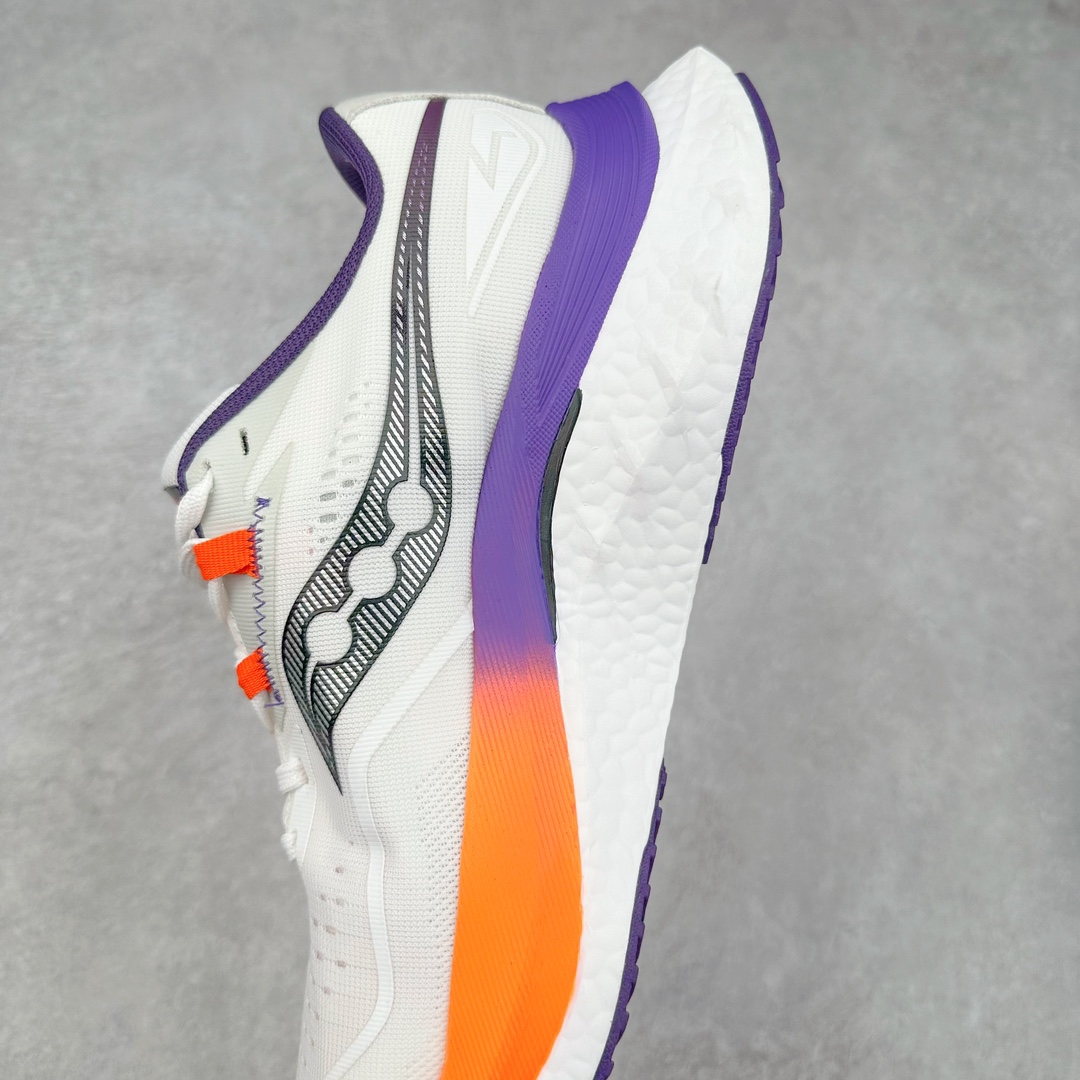 图片[7]-慢跑鞋中的劳斯莱斯 Saucony Endorphin Speed 索康尼啡速4代舒适织物低帮训练跑步鞋 尼龙板厚底竞速训练鞋 #原数据开发纸版楦型 #采用工学透气针织布鞋面材质 #内嵌3D环绕包裹缓震鞋垫 #外置镂空XT-900防滑橡胶大底❗️ #啡速属于减配版，推进力较为温和，尼龙板刚性也不强，驾驭门槛较低，适合进阶跑者日常训练及短距离比赛，适合精英跑者竞速训练。 #中底采用加厚的 PWRRUN PB缓震泡棉，有效减少触地带来的冲击力，能量回馈高达90%，缓震和回弹表现出色。S型飞翼尼龙板结合快速滚动科技，提供推进力的同时，还加强了稳定支撑保护，前后掌过渡也更加流畅。 尺码：40 40.5 41 42 42.5 43 44 44.5 45 女鞋后续待出-选品中心