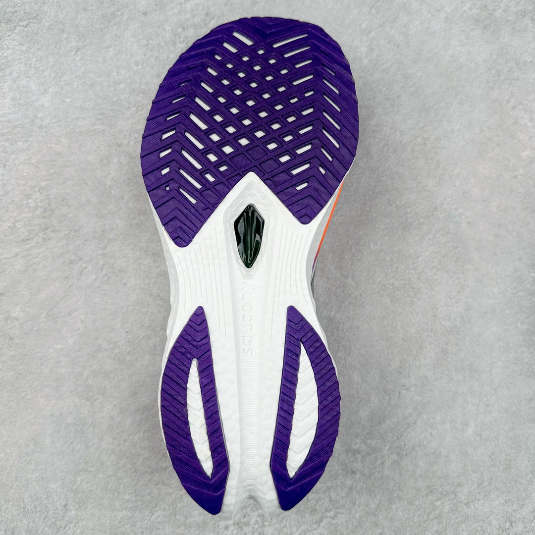 图片[9]-慢跑鞋中的劳斯莱斯 Saucony Endorphin Speed 索康尼啡速4代舒适织物低帮训练跑步鞋 尼龙板厚底竞速训练鞋 #原数据开发纸版楦型 #采用工学透气针织布鞋面材质 #内嵌3D环绕包裹缓震鞋垫 #外置镂空XT-900防滑橡胶大底❗️ #啡速属于减配版，推进力较为温和，尼龙板刚性也不强，驾驭门槛较低，适合进阶跑者日常训练及短距离比赛，适合精英跑者竞速训练。 #中底采用加厚的 PWRRUN PB缓震泡棉，有效减少触地带来的冲击力，能量回馈高达90%，缓震和回弹表现出色。S型飞翼尼龙板结合快速滚动科技，提供推进力的同时，还加强了稳定支撑保护，前后掌过渡也更加流畅。 尺码：40 40.5 41 42 42.5 43 44 44.5 45 女鞋后续待出-选品中心