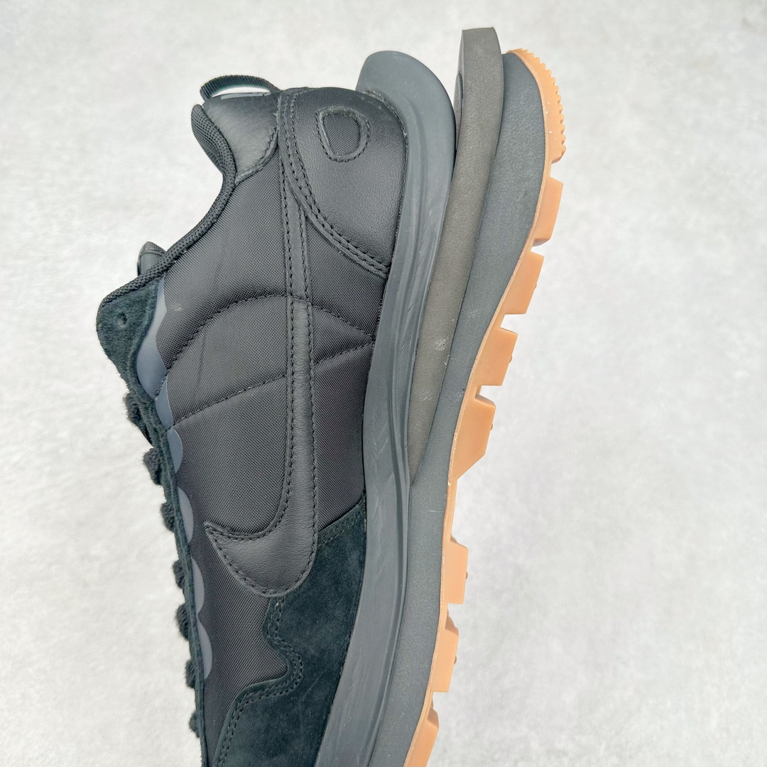 图片[7]-＃神版特价 Sacai x NK VaporWaffle 联名款华夫3.0潮流休闲增高运动鞋 海外高端零售专属订单 只服务市场百分之五高端客户 全套原楦原纸版原鞋开模 全网最具灵魂的版型 皮料卡色质感均保持原鞋一致 原装油墨Logo手工描漆 原装大底米色部分外尖内方 大底开口上翘弧度 后跟开口弧度高度原鞋一致 全鞋电脑针车 原厂鞋舌织唛标 原盒原配 中文合格证质保卡 客订外包保护盒‼️尺码：35.5 36 36.5 37.5 38 38.5 39 40 40.5 41 42 42.5 43 44 44.5 45 46 47.5-选品中心