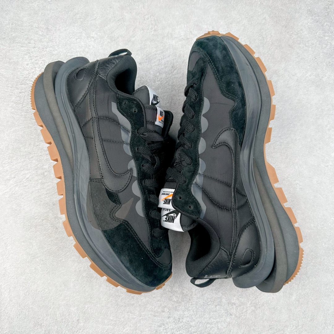 图片[3]-＃神版特价 Sacai x NK VaporWaffle 联名款华夫3.0潮流休闲增高运动鞋 海外高端零售专属订单 只服务市场百分之五高端客户 全套原楦原纸版原鞋开模 全网最具灵魂的版型 皮料卡色质感均保持原鞋一致 原装油墨Logo手工描漆 原装大底米色部分外尖内方 大底开口上翘弧度 后跟开口弧度高度原鞋一致 全鞋电脑针车 原厂鞋舌织唛标 原盒原配 中文合格证质保卡 客订外包保护盒‼️尺码：35.5 36 36.5 37.5 38 38.5 39 40 40.5 41 42 42.5 43 44 44.5 45 46 47.5-选品中心