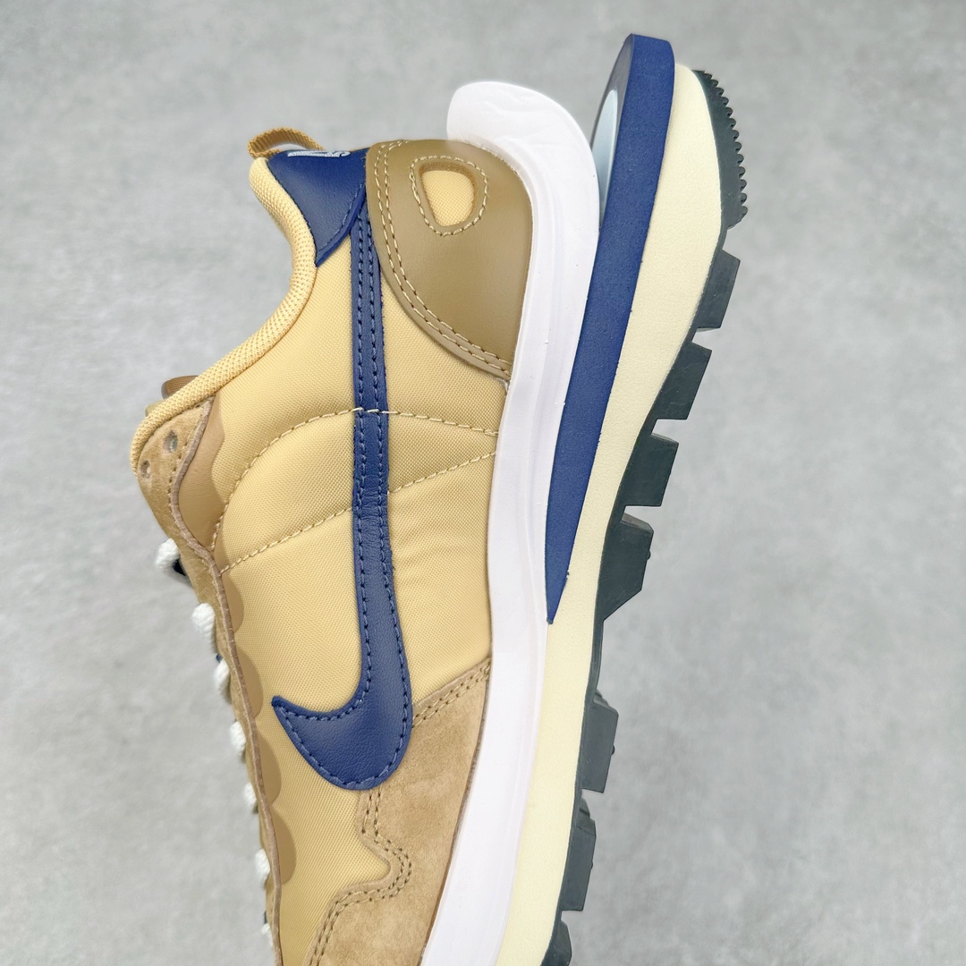 图片[7]-＃神版特价 Sacai x NK VaporWaffle 联名款华夫3.0潮流休闲增高运动鞋 海外高端零售专属订单 只服务市场百分之五高端客户 全套原楦原纸版原鞋开模 全网最具灵魂的版型 皮料卡色质感均保持原鞋一致 原装油墨Logo手工描漆 原装大底米色部分外尖内方 大底开口上翘弧度 后跟开口弧度高度原鞋一致 全鞋电脑针车 原厂鞋舌织唛标 原盒原配 中文合格证质保卡 客订外包保护盒‼️尺码：35.5 36 36.5 37.5 38 38.5 39 40 40.5 41 42 42.5 43 44 44.5 45 46 47.5-选品中心