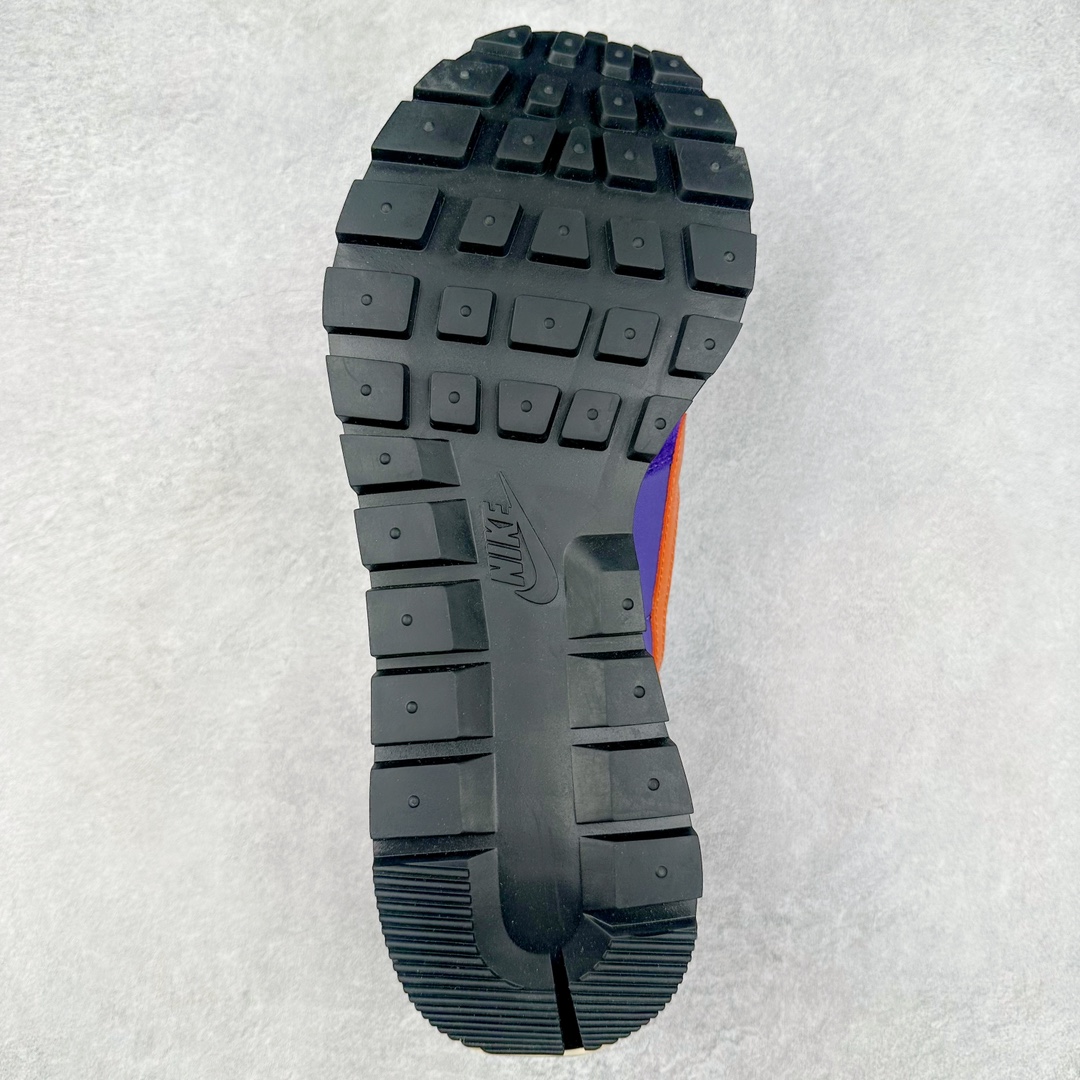 图片[9]-＃神版特价 Sacai x NK VaporWaffle 联名款华夫3.0潮流休闲增高运动鞋 海外高端零售专属订单 只服务市场百分之五高端客户 全套原楦原纸版原鞋开模 全网最具灵魂的版型 皮料卡色质感均保持原鞋一致 原装油墨Logo手工描漆 原装大底米色部分外尖内方 大底开口上翘弧度 后跟开口弧度高度原鞋一致 全鞋电脑针车 原厂鞋舌织唛标 原盒原配 中文合格证质保卡 客订外包保护盒‼️尺码：35.5 36 36.5 37.5 38 38.5 39 40 40.5 41 42 42.5 43 44 44.5 45 46 47.5-选品中心