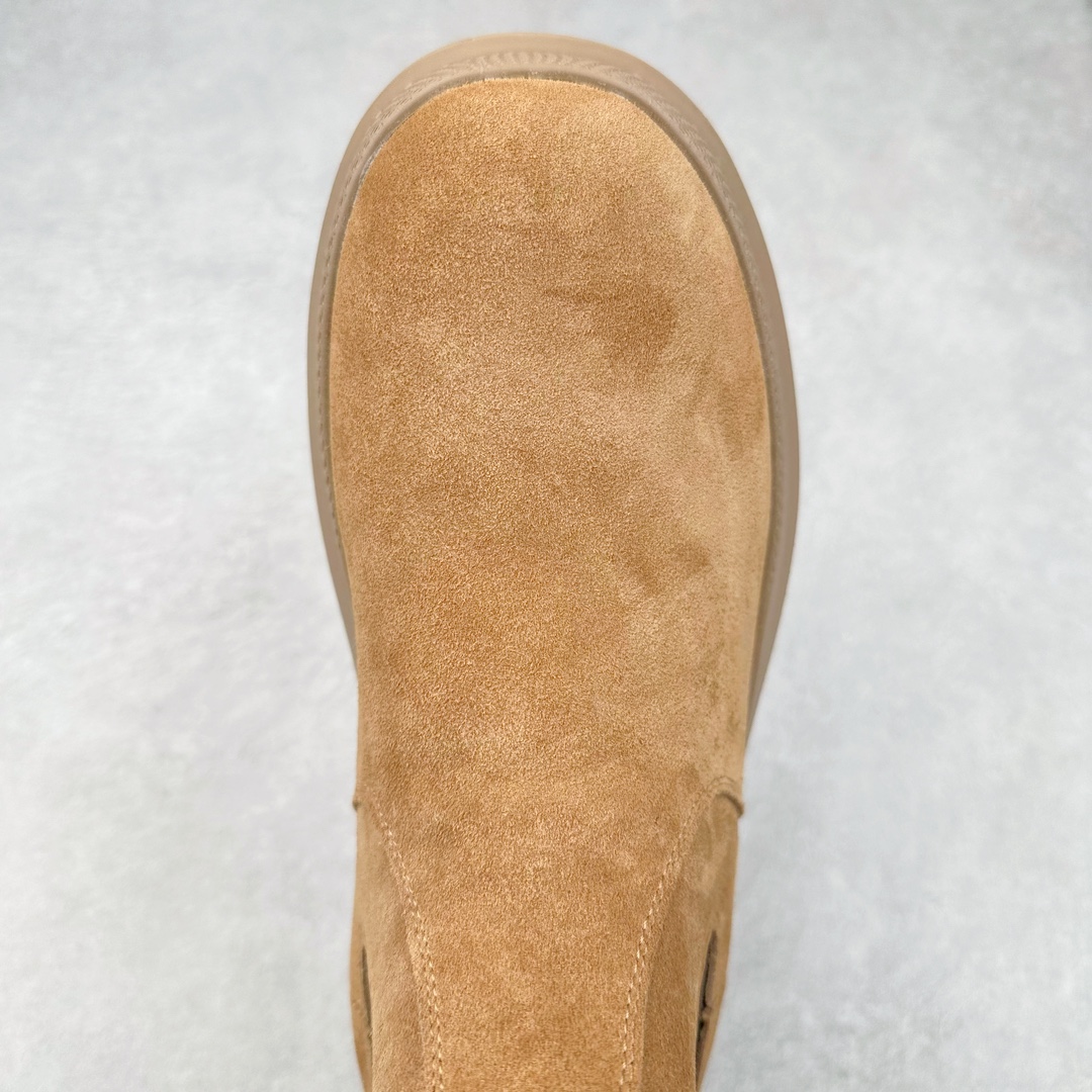 图片[4]-＃GD UGG 2050 经典秋冬羊皮毛一体雪地靴 全鞋采用ZP同厂 隆丰A级澳洲进口羊皮毛一体 品牌代工厂生产线 完全遵循ZP工艺流程 代工厂原厂版师 秉承无原鞋不开发选择 注重每一处细节 市面最正版型 TREADLITE\\\”轻翼\\\”科技外底 轻便/耐用/柔韧/桩型【售后郑重承诺】一个月内若出现重大脱胶/断底等质量问题 直接为您换新！尺码：40 41 42 43 44 45-选品中心