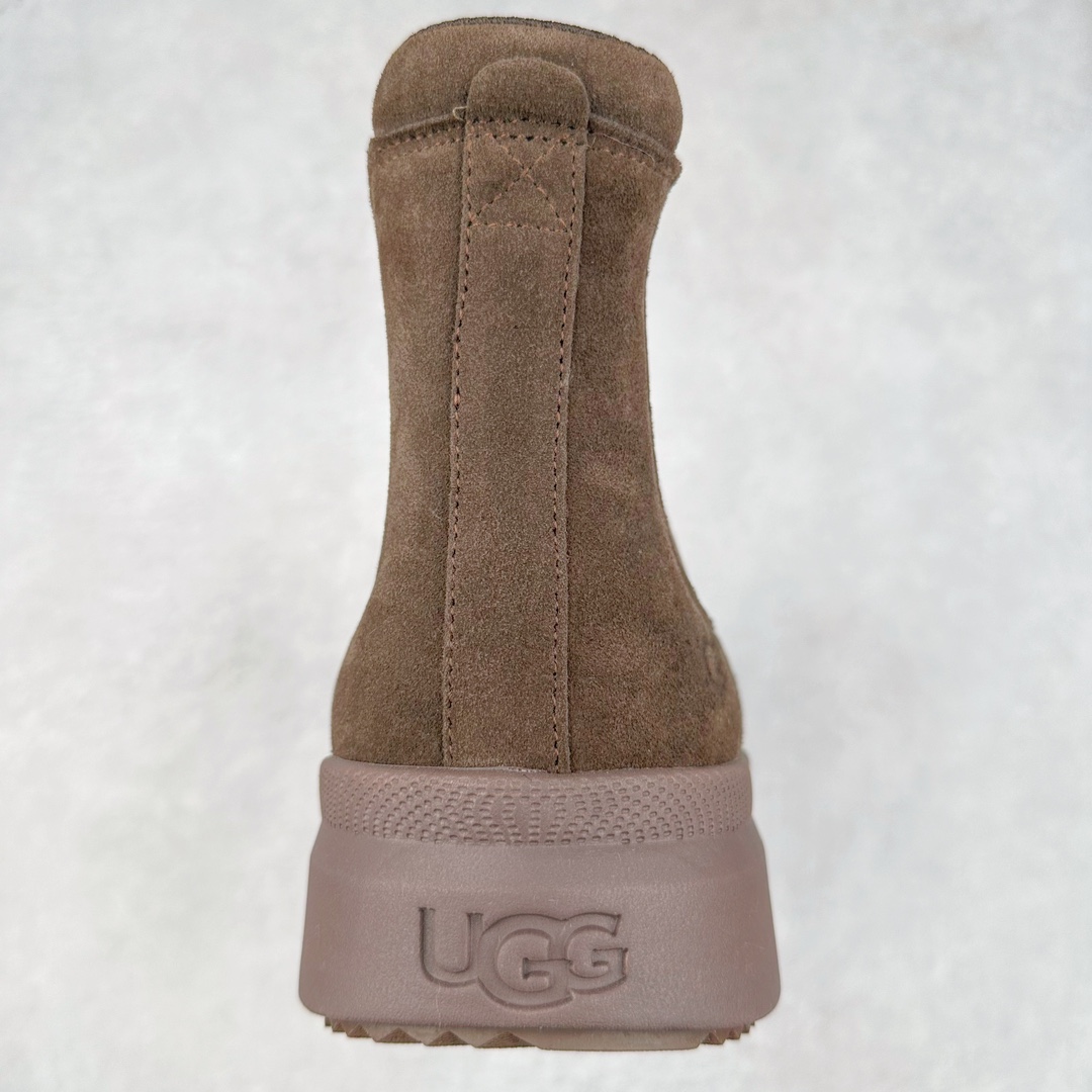 图片[8]-＃GD UGG 2050 经典秋冬羊皮毛一体雪地靴 全鞋采用ZP同厂 隆丰A级澳洲进口羊皮毛一体 品牌代工厂生产线 完全遵循ZP工艺流程 代工厂原厂版师 秉承无原鞋不开发选择 注重每一处细节 市面最正版型 TREADLITE\\\”轻翼\\\”科技外底 轻便/耐用/柔韧/桩型【售后郑重承诺】一个月内若出现重大脱胶/断底等质量问题 直接为您换新！尺码：40 41 42 43 44 45-选品中心