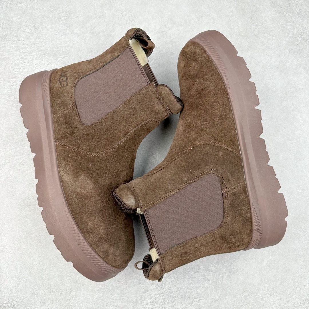 图片[3]-＃GD UGG 2050 经典秋冬羊皮毛一体雪地靴 全鞋采用ZP同厂 隆丰A级澳洲进口羊皮毛一体 品牌代工厂生产线 完全遵循ZP工艺流程 代工厂原厂版师 秉承无原鞋不开发选择 注重每一处细节 市面最正版型 TREADLITE\\\”轻翼\\\”科技外底 轻便/耐用/柔韧/桩型【售后郑重承诺】一个月内若出现重大脱胶/断底等质量问题 直接为您换新！尺码：40 41 42 43 44 45-选品中心