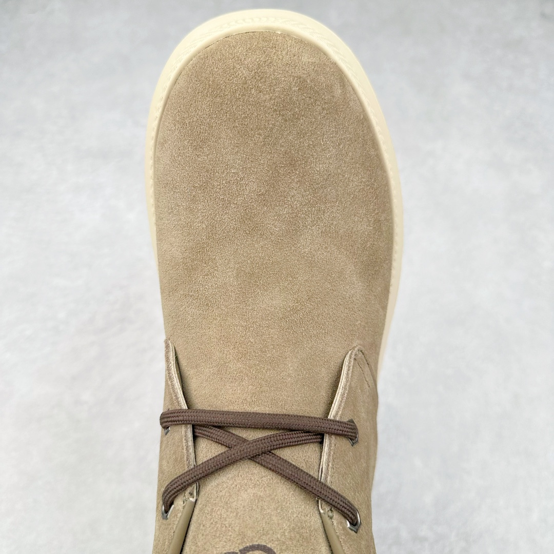 图片[4]-＃GD UGG 1773 经典秋冬羊皮毛一体雪地靴 全鞋采用ZP同厂 隆丰A级澳洲进口羊皮毛一体 品牌代工厂生产线 完全遵循ZP工艺流程 代工厂原厂版师 秉承无原鞋不开发选择 注重每一处细节 市面最正版型 TREADLITE\\\”轻翼\\\”科技外底 轻便/耐用/柔韧/桩型【售后郑重承诺】一个月内若出现重大脱胶/断底等质量问题 直接为您换新！尺码：40 41 42 43 44 45-选品中心