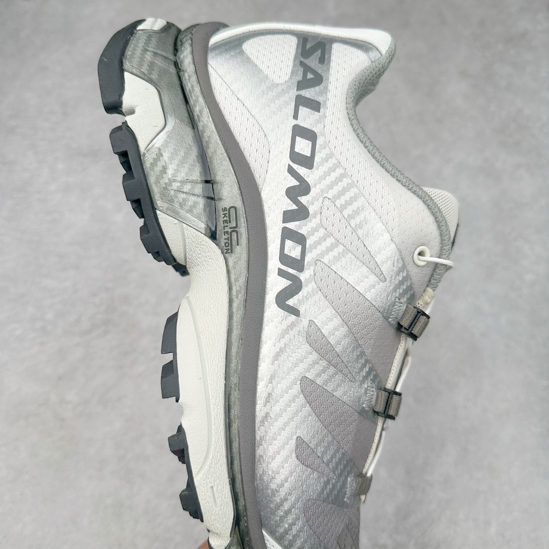 图片[6]-＃GX/绿X Salomon XT-4 OG Advanced 萨洛蒙系列低帮城市越野机能透气休闲运动鞋 鞋舌处附有迷你网眼袋收纳鞋绳以及下方的多色 Logo 标签 接着搭载奶油色 ACS 技术中底以及金色 TPU 塑料部件提升鞋款耐用性 中底与鞋面之间饰有海蓝色条状细节有效增添鞋款层次 最后应用黑色 Contragrip Chevron 外底完成鞋款设计 这次配色颇为高调 两款配色均以绚丽的渐变设计呈现 一款以粉紫渐变主打 另一款以黄绿渐变呈现 视觉效果相当吸睛 鞋面的使用玻璃纤维覆盖物加固 并通过细绳扣系带系统进行锁定 Salomon 的品牌logo 出现在脚后跟和前掌部位 中底虽然偏薄 但非常耐用 与模压塑料ACS 框架以及致密AC2 Muscle 鞋底单元结合 能够提供出色的支撑力和缓冲性 尺码：36 36.5 37.5 38 38.5 39 40 40.5 41 42 42.5 43 44 44.5 45-选品中心