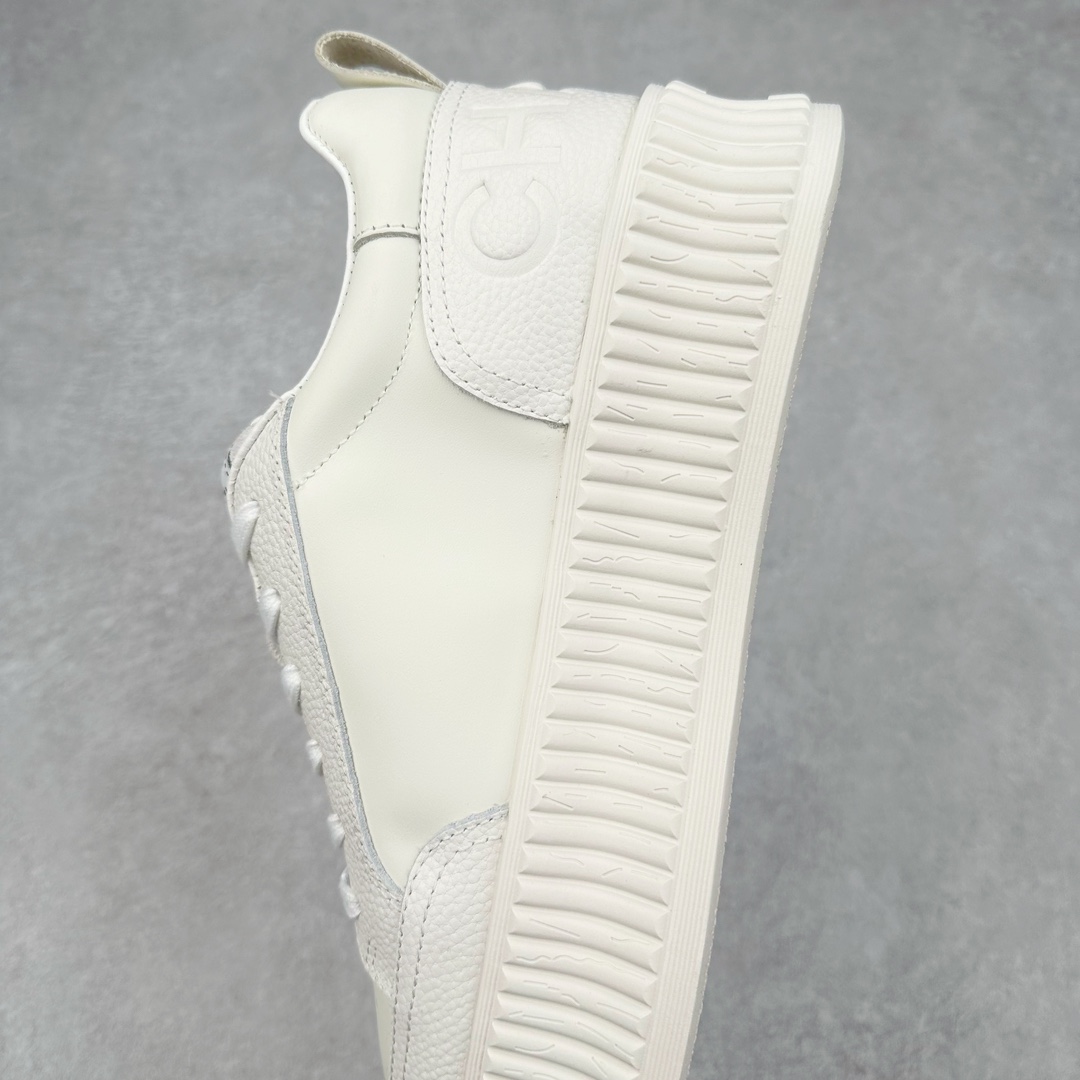 图片[7]-Chanel香奈儿—2023专柜顶级休闲款运动鞋 这款经典设计；鞋面多种工艺风格；大底却时尚运动；不平凡的拥入了多种配色元素…… 多元化混搭非常好看百搭，休闲，时尚，运动，户外都能兼顾…… ꫛꫀꪝ Go➫ 材料： ❶鞋面采用： 原版进口高丝光牛皮+防水羽绒 ❷内里采用： 原版进口透气网 ❸大底根据： 原版TPU组合大底 专柜精品包装全套女35–40-选品中心