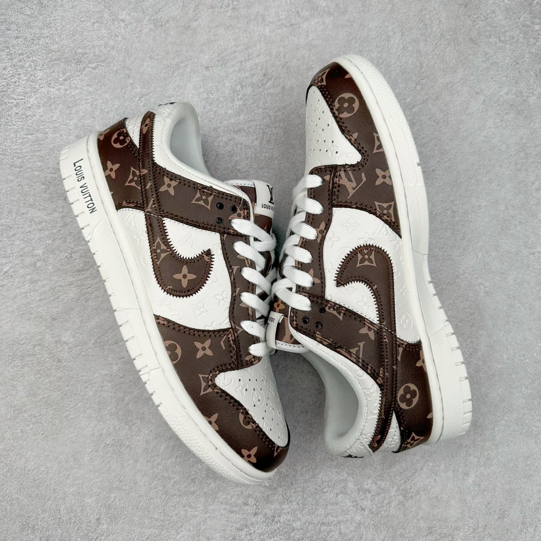 图片[3]-NK Dunk Low 定制配色 DQ1098-360 大厂出品 极力推荐 原装头层材料 独家版型蒸餾加工帶來的是更好的视觉和脚感体验大厂纯原品质出货 清洁度 电绣工艺 皮料切割干净无任何毛边 细节完美 尺码：36 36.5 37.5 38 38.5 39 40 40.5 41 42 42.5 43 44 44.5 45 46 47.5-选品中心