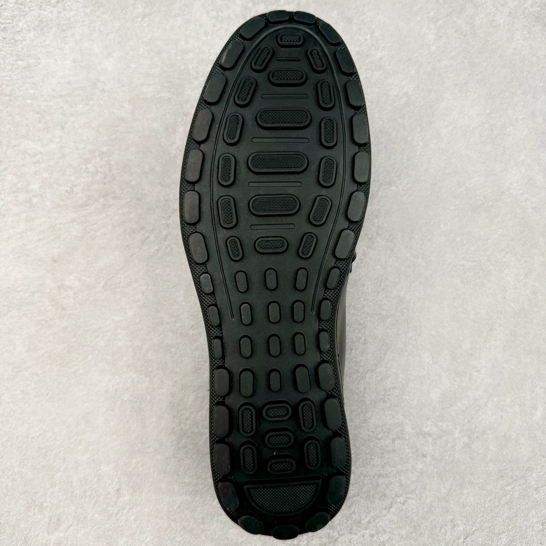 图片[9]-ECCO爱步豆豆鞋 休闲英伦一脚蹬男鞋乐福鞋男士 轻巧莫克系列新品 甄选全牛皮鞋面，触感柔软，色泽温润，舒适穿着体验 鞋面压花 经典与时尚的碰撞 优质内里 细腻柔软，亲肤透气，保持良好的鞋内环境 轻盈鞋底 采用PU/TPU鞋底，轻盈柔韧，防滑耐磨 时尚通勤型走职场 浪漫邂逅 尺码：38 39 40 41 42 43（皮鞋码）-选品中心