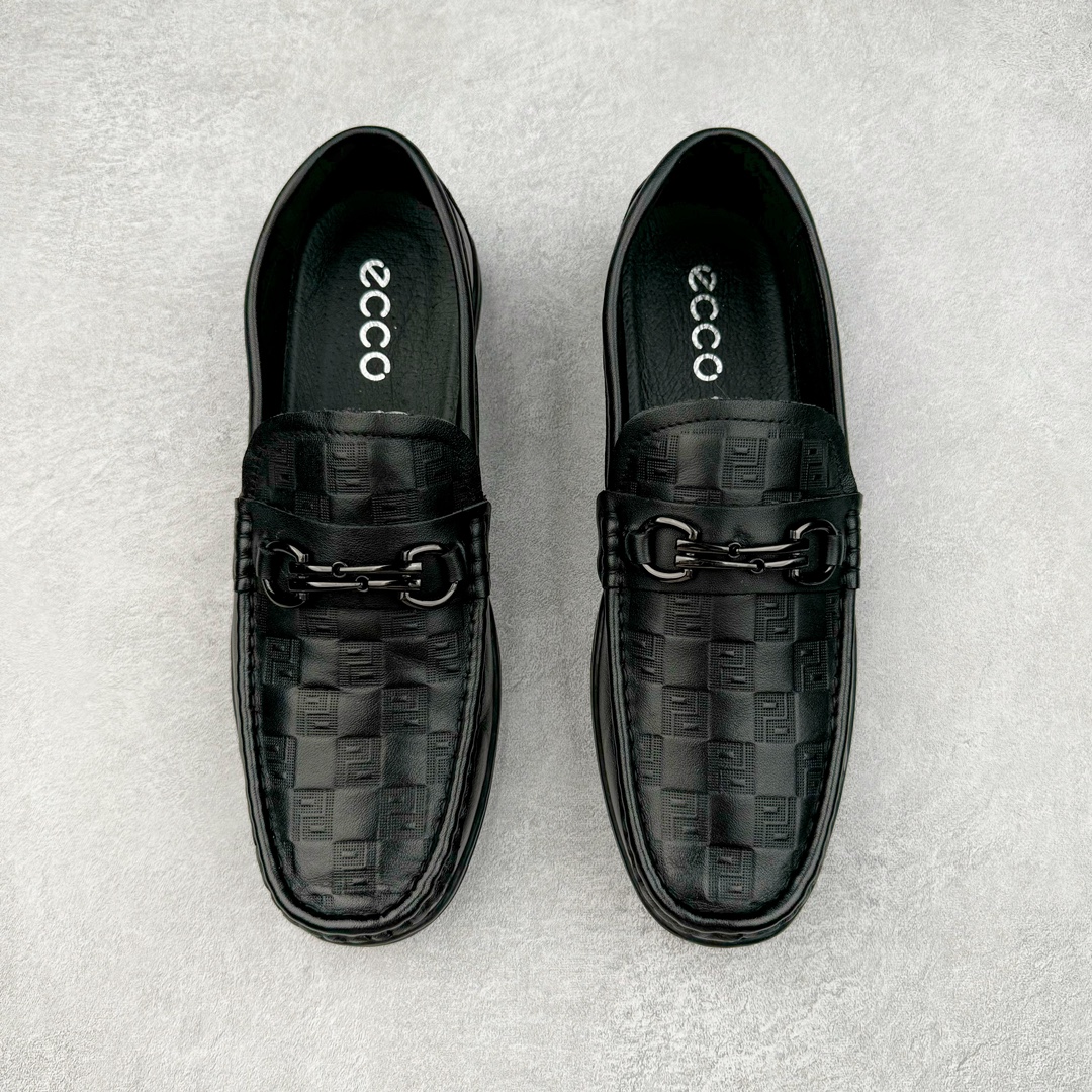 图片[2]-ECCO爱步豆豆鞋 休闲英伦一脚蹬男鞋乐福鞋男士 轻巧莫克系列新品 甄选全牛皮鞋面，触感柔软，色泽温润，舒适穿着体验 鞋面压花 经典与时尚的碰撞 优质内里 细腻柔软，亲肤透气，保持良好的鞋内环境 轻盈鞋底 采用PU/TPU鞋底，轻盈柔韧，防滑耐磨 时尚通勤型走职场 浪漫邂逅 尺码：38 39 40 41 42 43（皮鞋码）-选品中心