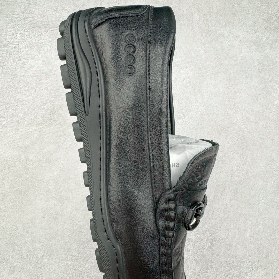 图片[6]-ECCO爱步豆豆鞋 休闲英伦一脚蹬男鞋乐福鞋男士 轻巧莫克系列新品 甄选全牛皮鞋面，触感柔软，色泽温润，舒适穿着体验 鞋面压花 经典与时尚的碰撞 优质内里 细腻柔软，亲肤透气，保持良好的鞋内环境 轻盈鞋底 采用PU/TPU鞋底，轻盈柔韧，防滑耐磨 时尚通勤型走职场 浪漫邂逅 尺码：38 39 40 41 42 43（皮鞋码）-选品中心