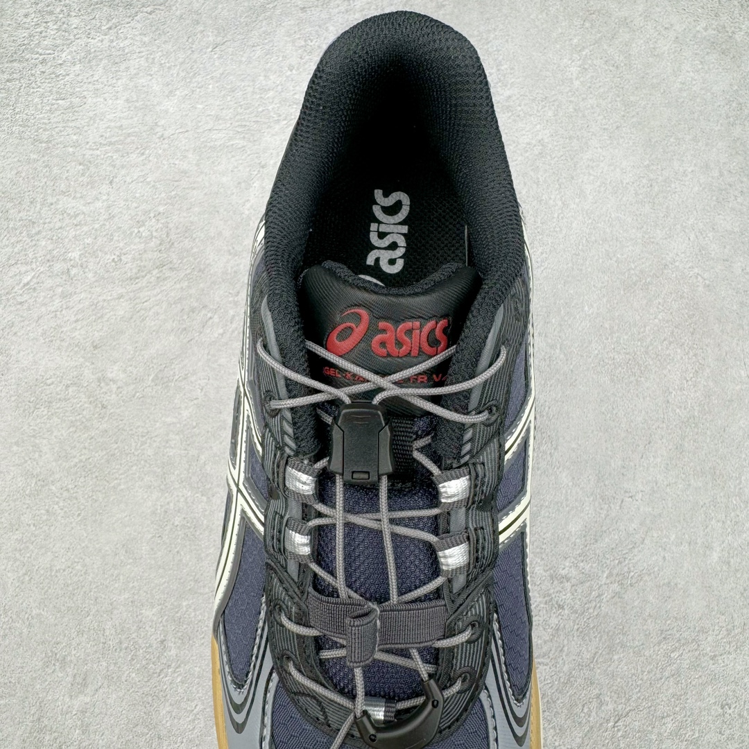 图片[5]-＃Lw纯原 ASICS Gel-Kahana TR V4 亚瑟士机能户外风系列低帮轻量缓震休闲运动跑步鞋 身处城市的喧嚣，内心的想象却永不停歇，Z世代处于现实的繁忙中始终想象着生活的另一种可能和对未知的展望。想象并非背离现实，而是对自我最真实的期待。为鼓励新世代青年唤起对自我的正向的想象，并展开积极的行动，ASICS亚瑟士于2024释出全新主题——唤想自定义。率先推出鞋款GEL-KAHANA TR V4，将出色的城市潮流与户外机能融为一体，实现无界想象与唤回真实自我的完美连结。于城市绽放姿态，唤想自定义。GEL-KAHANA TR V4融合了极具户外型格的设计细节。鞋款大底与中底采用了AHAR耐磨橡胶与GEL缓震胶技术，拥有良好的抓地力与舒适的穿着体验。鞋底所使用的一体化TPU稳定片，为更好地贴合GEL-KAHANA TR V4而全新开模再造，能有效防止脚部过度扭转与侧翻，在提供优秀稳定性的同时，进一步增强了鞋款的机能设计美学。快速系带系统在方便穿戴的同时，为户外运动提供了更优的防护。 GEL-KAHANA TR V4为日常穿着提供稳定、舒适的支撑，鼓励每个人在城市空间中的大胆探索，追寻无拘束的旷野之梦。尺码：36 37 37.5 38 39 39.5 40.5 41.5 42 42.5 43.5 44 44.5 45 46-选品中心