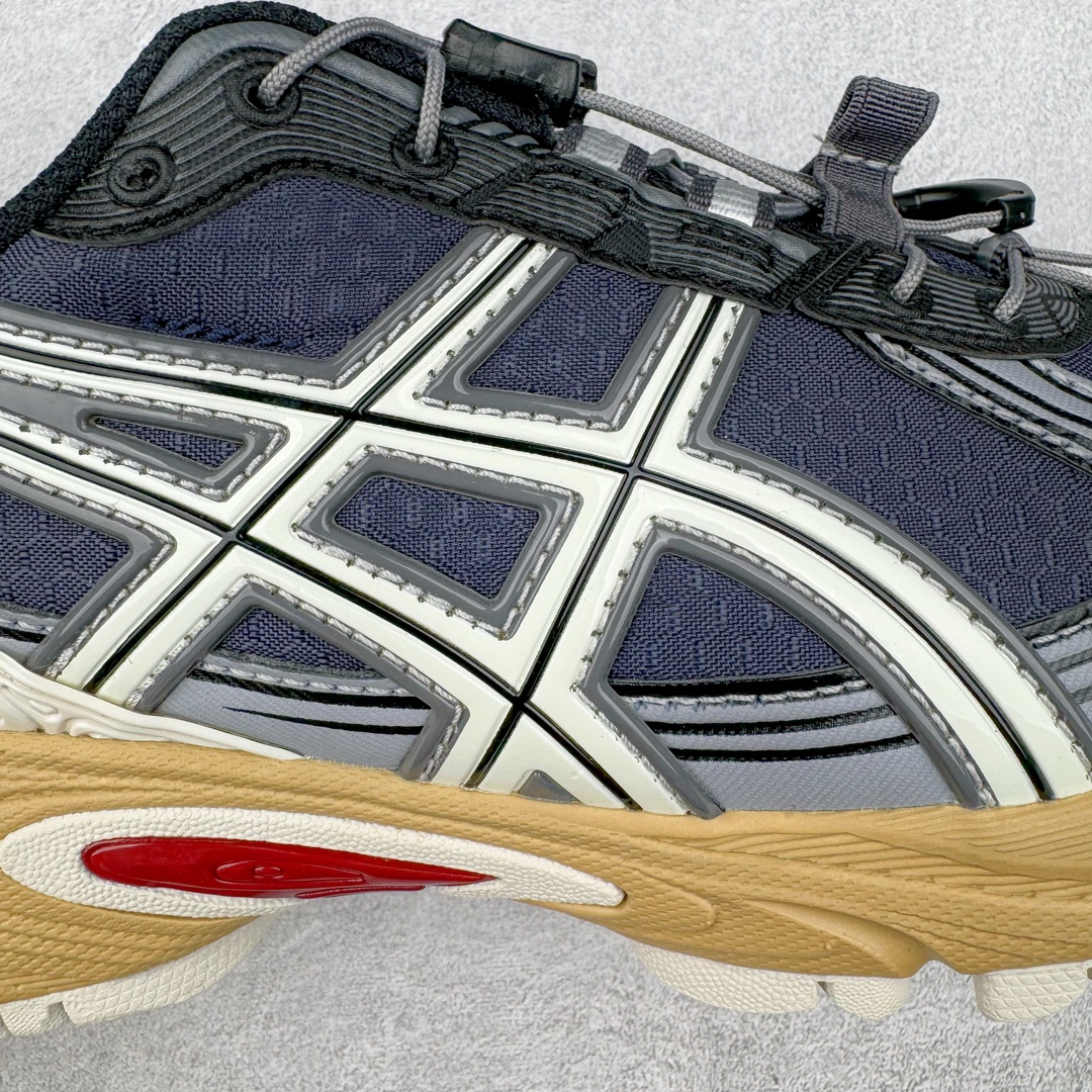 图片[19]-＃Lw纯原 ASICS Gel-Kahana TR V4 亚瑟士机能户外风系列低帮轻量缓震休闲运动跑步鞋 身处城市的喧嚣，内心的想象却永不停歇，Z世代处于现实的繁忙中始终想象着生活的另一种可能和对未知的展望。想象并非背离现实，而是对自我最真实的期待。为鼓励新世代青年唤起对自我的正向的想象，并展开积极的行动，ASICS亚瑟士于2024释出全新主题——唤想自定义。率先推出鞋款GEL-KAHANA TR V4，将出色的城市潮流与户外机能融为一体，实现无界想象与唤回真实自我的完美连结。于城市绽放姿态，唤想自定义。GEL-KAHANA TR V4融合了极具户外型格的设计细节。鞋款大底与中底采用了AHAR耐磨橡胶与GEL缓震胶技术，拥有良好的抓地力与舒适的穿着体验。鞋底所使用的一体化TPU稳定片，为更好地贴合GEL-KAHANA TR V4而全新开模再造，能有效防止脚部过度扭转与侧翻，在提供优秀稳定性的同时，进一步增强了鞋款的机能设计美学。快速系带系统在方便穿戴的同时，为户外运动提供了更优的防护。 GEL-KAHANA TR V4为日常穿着提供稳定、舒适的支撑，鼓励每个人在城市空间中的大胆探索，追寻无拘束的旷野之梦。尺码：36 37 37.5 38 39 39.5 40.5 41.5 42 42.5 43.5 44 44.5 45 46-选品中心