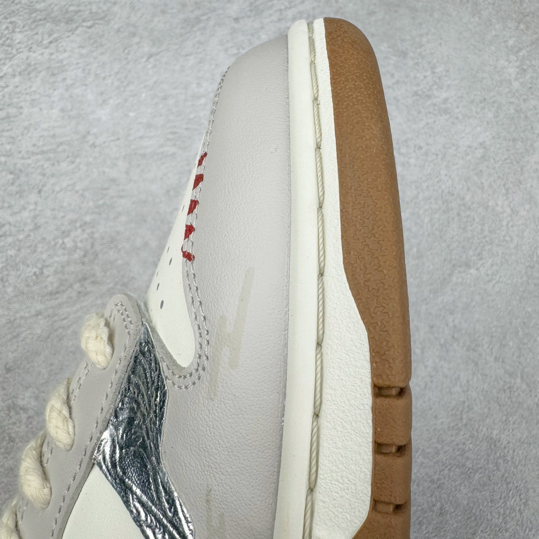 图片[20]-＃YC纯原 NK Dunk Low 国风礼盒红米 FB7160-161 定制系列天花板 无原鞋不开发 全系列得物原鞋一比一校对开发 配色持续更新中 终端对接 优势输出 全套原厂楦头原纸板数据档案倾力打造 原汁原味莞产 极致还原 圈内最强针车工艺 高端零售指定版 广东原厂配套原盒原标 鞋盒分三个尺码段 原厂冲刀 超高清洁度 全鞋零毛边皮料切割 采用原厂百宏鞋带以及原厂百宏织唛舌标 内标可供原厂几率过验 进口原装条纹中底布 四线拉帮白色点胶 原厂拉帮手法遵循公司 原厂电绣 极致还原 尺码：40 40.5 41 42 42.5 43 44 44.5 45 46-选品中心