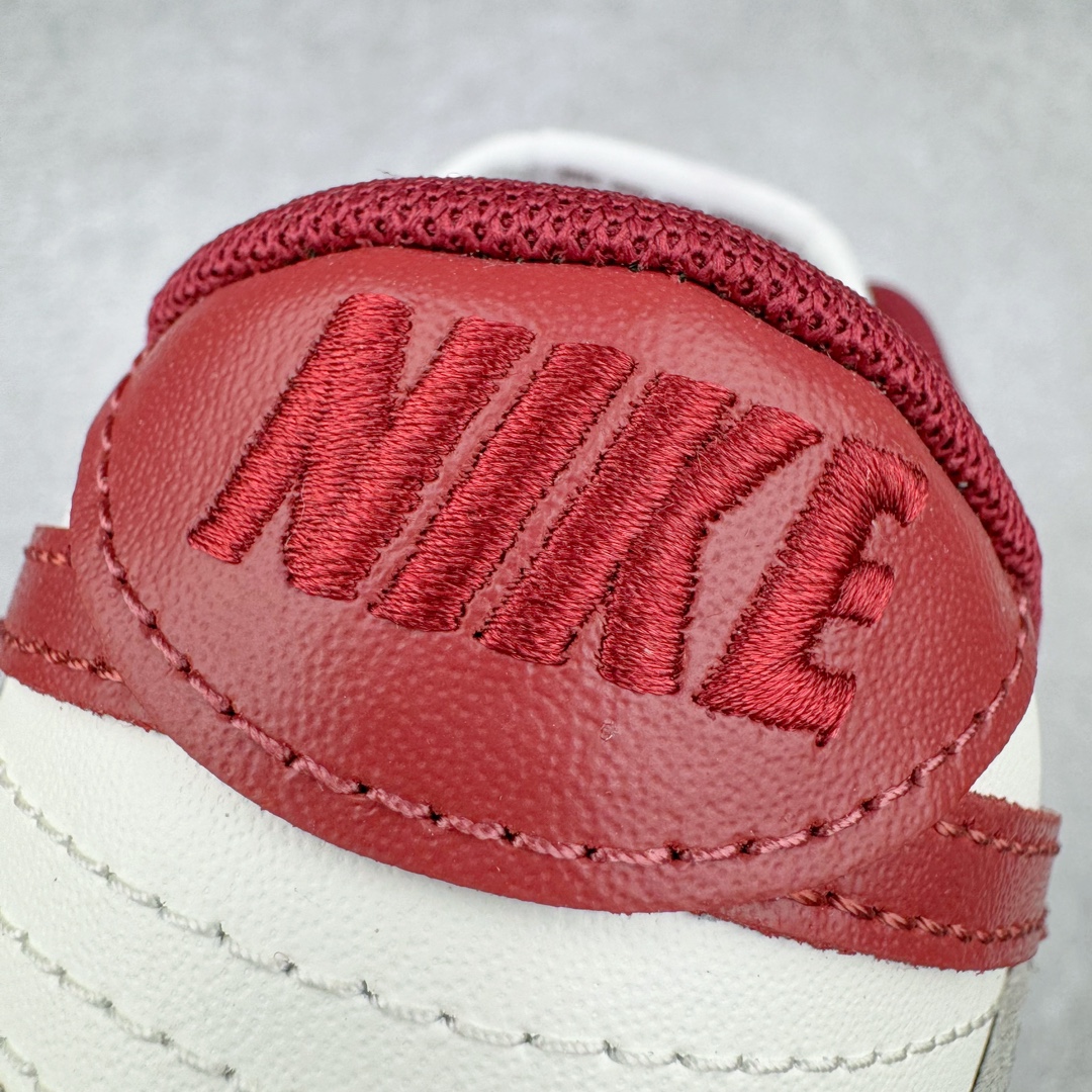 图片[15]-＃YC纯原 NK Dunk Low 国风礼盒红米 FB7160-161 定制系列天花板 无原鞋不开发 全系列得物原鞋一比一校对开发 配色持续更新中 终端对接 优势输出 全套原厂楦头原纸板数据档案倾力打造 原汁原味莞产 极致还原 圈内最强针车工艺 高端零售指定版 广东原厂配套原盒原标 鞋盒分三个尺码段 原厂冲刀 超高清洁度 全鞋零毛边皮料切割 采用原厂百宏鞋带以及原厂百宏织唛舌标 内标可供原厂几率过验 进口原装条纹中底布 四线拉帮白色点胶 原厂拉帮手法遵循公司 原厂电绣 极致还原 尺码：40 40.5 41 42 42.5 43 44 44.5 45 46-选品中心