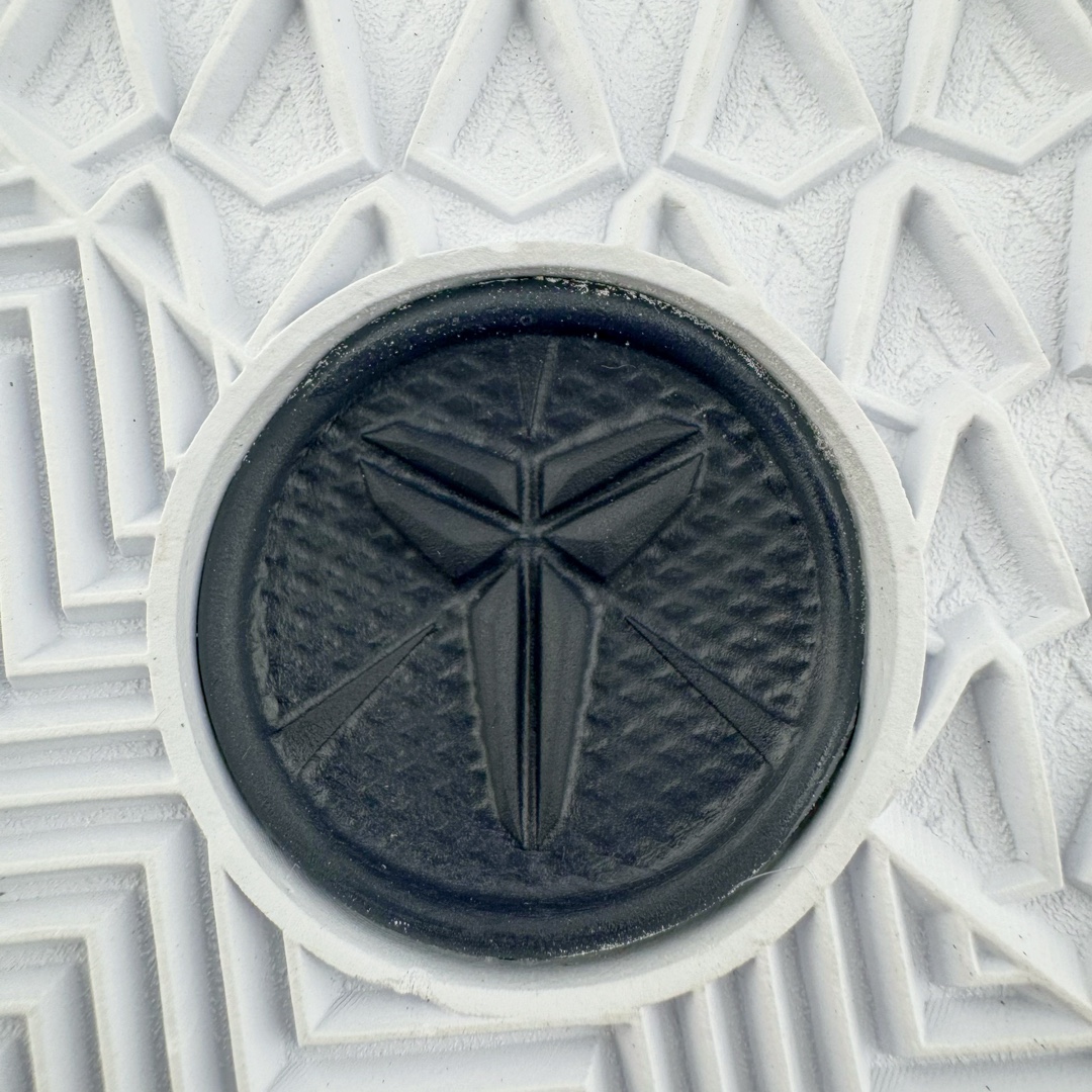 图片[19]-＃GX NK Zoom Kobe Ⅷ System 科比8代复刻实战运动低帮文化篮球鞋 蓝白 HF9550-400 完美复刻公司货 React科技鞋垫加持 实战配置直接拉满 原楦纸板开发 鞋身流线型、后跟塑形 区分土肥圆 原厂针织鞋面一针一线匹配原版 全身鞋材卡料色独家定制 唯一万针立体刺绣SWOOSH 真实底模最大50.5 实战利器 专供海外市场 独立原厂模具 首批不拼图大几率过验 亲测已过 支持各种高强度实战 无需担心 补货周期极长 脚宽建议买大半码 科比系列前掌偏窄 支持七天无理由退换 尺码： 40 40.5 41 42 42.5 43 44 44.5 45 46 47.5 48.5 49.5 50.5-选品中心