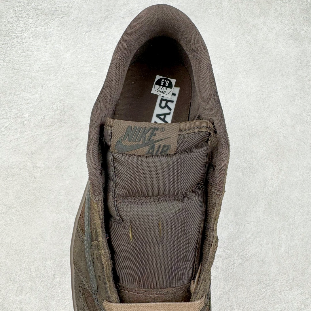 图片[11]-＃PK纯原 Travis Scott x Air Jordan AJ1 Low OG SP TS联名倒钩9.0低帮 黑棕 DM7688-202 圈内最强倒钩系列 高端零售特供批次 产品品控稳定性领先行业 各方面均可对飙L版 良心定价不杀猪 SZ原厂全套原楦原纸板冲刀磨具开发 原厂皮料加持 原厂港宝加持定型后跟R度完美 同源原厂电绣 鬼脸飞翼针数密度立体效果一致 百分百一致原鞋 原厂拉帮工艺 针距密度一致 后跟弧度收口自然不对折 极致一眼正品既视感 进口玻璃冲刀皮料裁剪零毛边 全鞋电脑针车工艺 品控清洁度最高QC检验标准 免检产品 原厂订购鞋盒、鞋标、防尘纸、鞋撑、鞋带 追求极致的原厂味道 尺码：36 36.5 37.5 38 38.5 39 40 40.5 41 42 42.5 43 44 44.5 45 46 47.5-选品中心