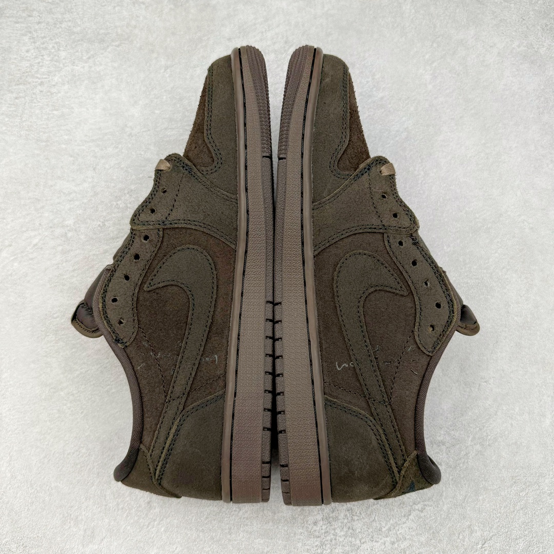 图片[5]-＃PK纯原 Travis Scott x Air Jordan AJ1 Low OG SP TS联名倒钩9.0低帮 黑棕 DM7688-202 圈内最强倒钩系列 高端零售特供批次 产品品控稳定性领先行业 各方面均可对飙L版 良心定价不杀猪 SZ原厂全套原楦原纸板冲刀磨具开发 原厂皮料加持 原厂港宝加持定型后跟R度完美 同源原厂电绣 鬼脸飞翼针数密度立体效果一致 百分百一致原鞋 原厂拉帮工艺 针距密度一致 后跟弧度收口自然不对折 极致一眼正品既视感 进口玻璃冲刀皮料裁剪零毛边 全鞋电脑针车工艺 品控清洁度最高QC检验标准 免检产品 原厂订购鞋盒、鞋标、防尘纸、鞋撑、鞋带 追求极致的原厂味道 尺码：36 36.5 37.5 38 38.5 39 40 40.5 41 42 42.5 43 44 44.5 45 46 47.5-选品中心