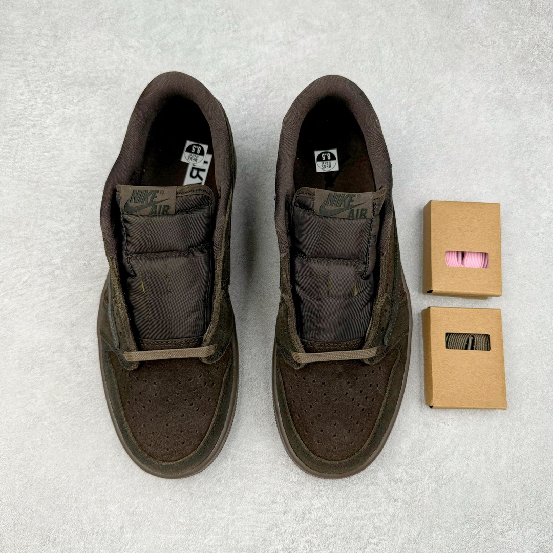 图片[2]-＃PK纯原 Travis Scott x Air Jordan AJ1 Low OG SP TS联名倒钩9.0低帮 黑棕 DM7688-202 圈内最强倒钩系列 高端零售特供批次 产品品控稳定性领先行业 各方面均可对飙L版 良心定价不杀猪 SZ原厂全套原楦原纸板冲刀磨具开发 原厂皮料加持 原厂港宝加持定型后跟R度完美 同源原厂电绣 鬼脸飞翼针数密度立体效果一致 百分百一致原鞋 原厂拉帮工艺 针距密度一致 后跟弧度收口自然不对折 极致一眼正品既视感 进口玻璃冲刀皮料裁剪零毛边 全鞋电脑针车工艺 品控清洁度最高QC检验标准 免检产品 原厂订购鞋盒、鞋标、防尘纸、鞋撑、鞋带 追求极致的原厂味道 尺码：36 36.5 37.5 38 38.5 39 40 40.5 41 42 42.5 43 44 44.5 45 46 47.5-选品中心