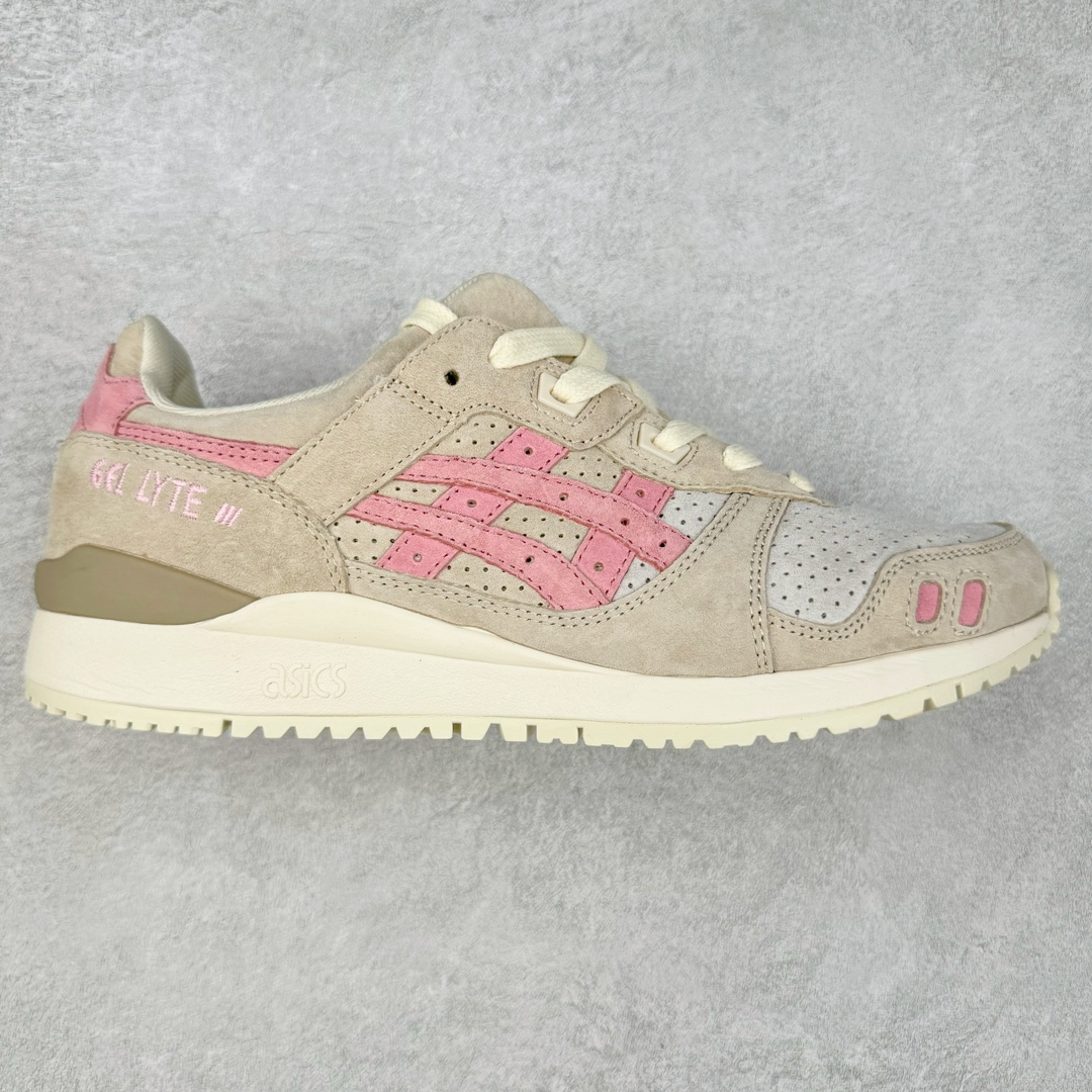 图片[7]-＃纯原福利 Asics Gel-Lyte III 亚瑟士3代系列低帮经典复古休闲运动跑步鞋 伴随着复古跑鞋的再度盛行，让不少运动品牌都将自家经典鞋款重新带回，ASICS 亚瑟士这两年受到众多球鞋爱好者追捧。近期，ASICS 亚瑟士以自己经典的 GEL-LYTE III OG 为蓝本推出了两双全新配色。第一双选择了灰色、藏蓝色和蒂芙尼蓝色拼接呈现，随之妆点一抹粉色，使整双鞋低调又不失细节。材质选择了大面积麂皮与网眼面料打造，保证了质感与透气性兼备。最后以略微泛黄的中底收尾，完善整体设计。另一双以深浅不同的卡其色打造鞋身，缀以淡紫色丰富鞋身细节，想必第一双会更加适合女生上脚。用料与上一双完全相同，提供了优秀的质感。尺码：36 37 37.5 38 39 39.5 40 40.5 41.5 42 42.5 43.5 44 45-选品中心