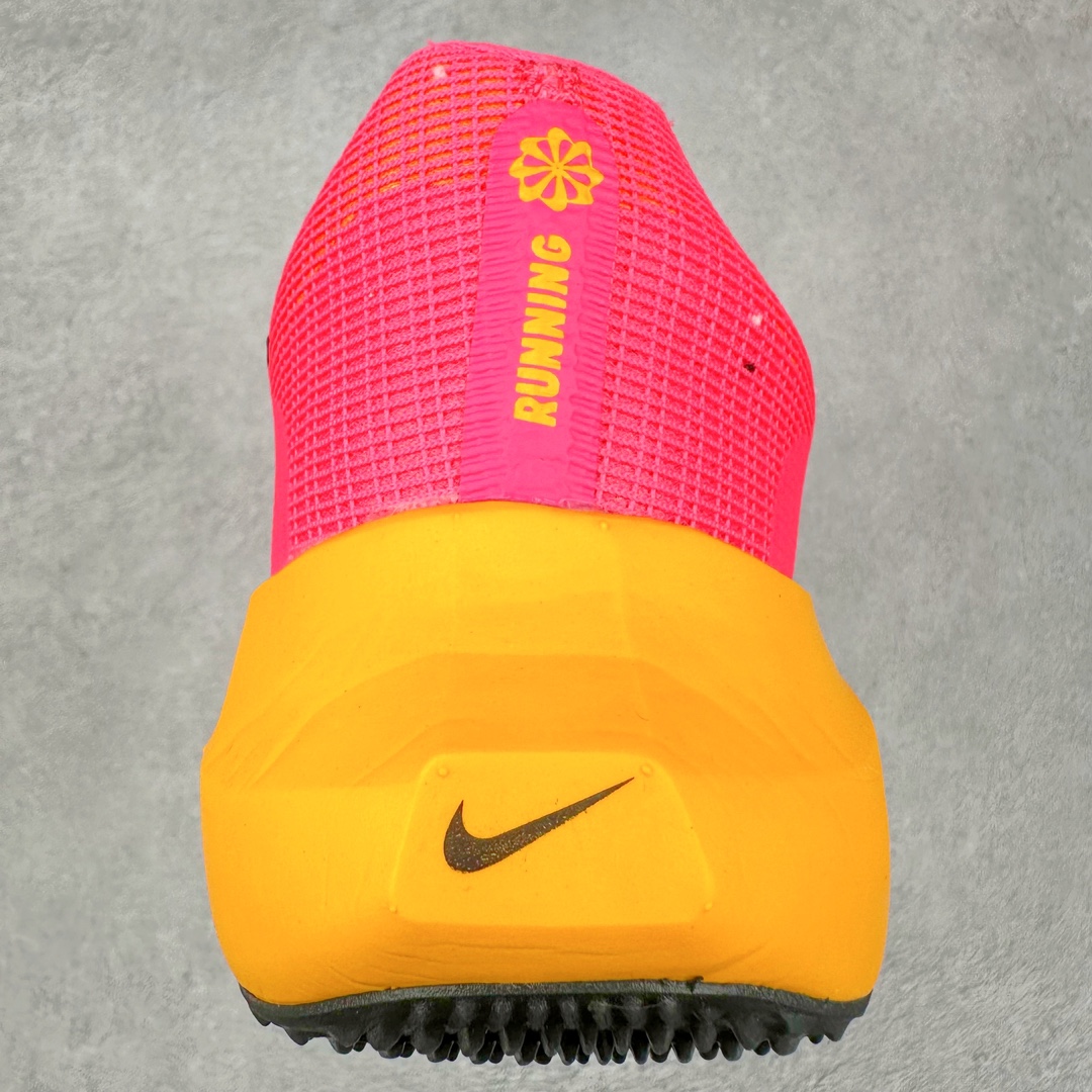 图片[8]-＃特价福利 NK Zoom Fly 5 飞行5代马拉松系列低帮透气休闲运动慢跑鞋 NK旗下跑鞋阵容持续迎来新成员 今回正式登场的鞋型为 Zoom Fly 5 全鞋大量采用回收材料制成 鞋面搭载创新 Flyknit 技术打造的编织网眼 同时考量了舒适、性能与可持续性 采用大型 ZoomX 中底与 Swoosh 徽标注入等变化 鞋侧还有「Push Limits + Break Barriers」字样叙述 尺码：36 36.5 37.5 38 38.5 39 40 40.5 41 42 42.5 43 44 44.5 45-选品中心