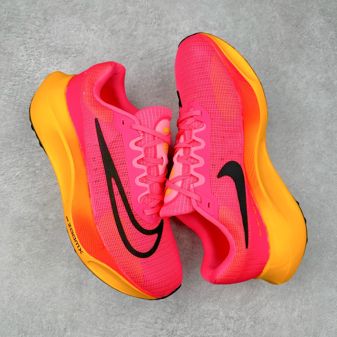 图片[3]-＃特价福利 NK Zoom Fly 5 飞行5代马拉松系列低帮透气休闲运动慢跑鞋 NK旗下跑鞋阵容持续迎来新成员 今回正式登场的鞋型为 Zoom Fly 5 全鞋大量采用回收材料制成 鞋面搭载创新 Flyknit 技术打造的编织网眼 同时考量了舒适、性能与可持续性 采用大型 ZoomX 中底与 Swoosh 徽标注入等变化 鞋侧还有「Push Limits + Break Barriers」字样叙述 尺码：36 36.5 37.5 38 38.5 39 40 40.5 41 42 42.5 43 44 44.5 45-选品中心