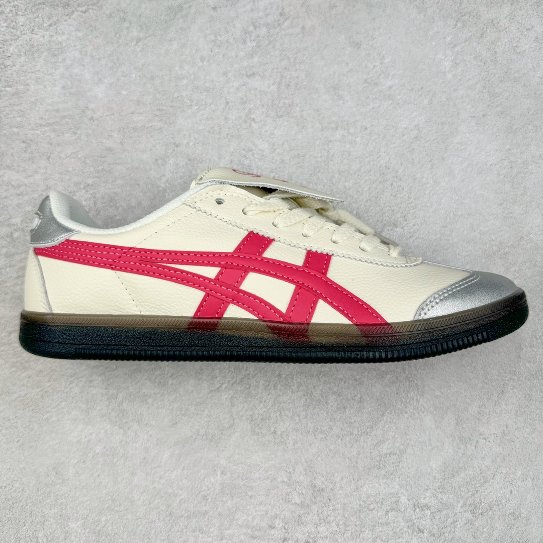 ＃特价福利 Asics Onitsuka Tige TOKUTEN 亚瑟士鬼冢虎男女士复古跑鞋街拍潮鞋低帮板鞋经典款中性复古运动鞋 轻盈舒适 时尚与复古与一体 轻盈的款式 适合夏天~简单的设定配合修长的线条 全鞋身均以麖皮打造 散发着日本新一代的潮流品味 无论配衬任何造型都能胜任 Tokuten 精神来自80年代的室内用鞋 T-TOE前足补强设计 环状中底底部结构 橡胶大底元素 防滑耐磨的同时保持着鞋子的轻盈 并提供良好牵引力 脚感柔软舒适 长时间行走也不会觉得脚部不适 经典复刻款 休闲百搭 中性款男女都可穿 尺码：36 37 37.5 38 39 40.5 41.5 42 42.5 43.5 44 45-选品中心