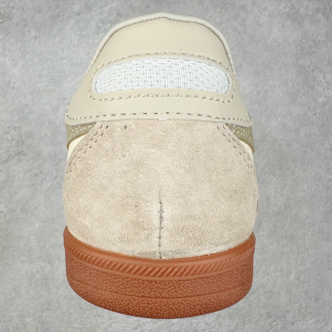 图片[8]-＃特价福利 Asics Onitsuka Tige TOKUTEN 亚瑟士鬼冢虎男女士复古跑鞋街拍潮鞋低帮板鞋经典款中性复古运动鞋 轻盈舒适 时尚与复古与一体 轻盈的款式 适合夏天~简单的设定配合修长的线条 全鞋身均以麖皮打造 散发着日本新一代的潮流品味 无论配衬任何造型都能胜任 Tokuten 精神来自80年代的室内用鞋 T-TOE前足补强设计 环状中底底部结构 橡胶大底元素 防滑耐磨的同时保持着鞋子的轻盈 并提供良好牵引力 脚感柔软舒适 长时间行走也不会觉得脚部不适 经典复刻款 休闲百搭 中性款男女都可穿 尺码：36 37 37.5 38 39 40.5 41.5 42 42.5 43.5 44 45-选品中心