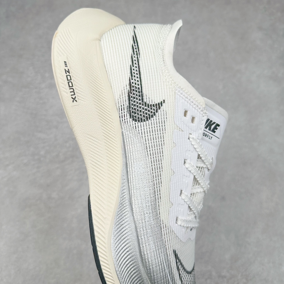 图片[6]-＃特价福利 NK ZoomX Vaporfly Next% 破2马拉松跑鞋 细节整体升级 这款next%和上一款4%的鞋最大区的别于在鞋面面料 鞋面使用了全新 Vaporweave 科技 这种类似蝉翼的材质相比 Flyknit 更加轻薄透气 非对称的鞋带系统和泡棉护垫的加入令舒适度更高 鞋头辅以超大的 Swoosh 点缀 再配上流线型外观设计 时尚感十足 尺码：36 36.5 37.5 38 38.5 39 40 40.5 41 42 42.5 43 44 44.5 45-选品中心