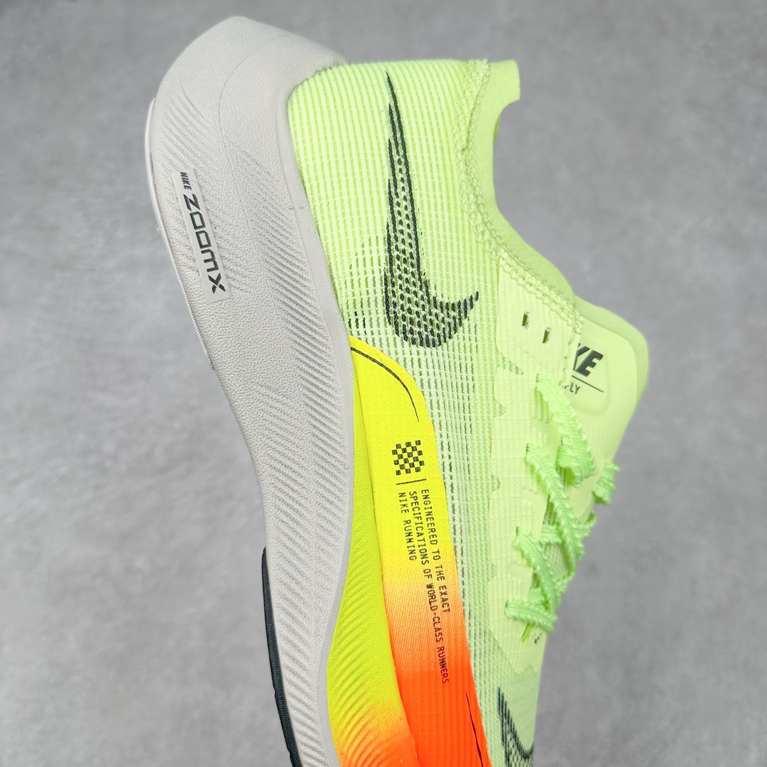 图片[6]-＃特价福利 NK ZoomX Vaporfly Next% 破2马拉松跑鞋 细节整体升级 这款next%和上一款4%的鞋最大区的别于在鞋面面料 鞋面使用了全新 Vaporweave 科技 这种类似蝉翼的材质相比 Flyknit 更加轻薄透气 非对称的鞋带系统和泡棉护垫的加入令舒适度更高 鞋头辅以超大的 Swoosh 点缀 再配上流线型外观设计 时尚感十足 尺码：36 36.5 37.5 38 38.5 39 40 40.5 41 42 42.5 43 44 44.5 45-选品中心