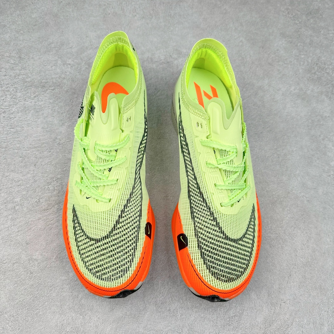 图片[2]-＃特价福利 NK ZoomX Vaporfly Next% 破2马拉松跑鞋 细节整体升级 这款next%和上一款4%的鞋最大区的别于在鞋面面料 鞋面使用了全新 Vaporweave 科技 这种类似蝉翼的材质相比 Flyknit 更加轻薄透气 非对称的鞋带系统和泡棉护垫的加入令舒适度更高 鞋头辅以超大的 Swoosh 点缀 再配上流线型外观设计 时尚感十足 尺码：36 36.5 37.5 38 38.5 39 40 40.5 41 42 42.5 43 44 44.5 45-选品中心