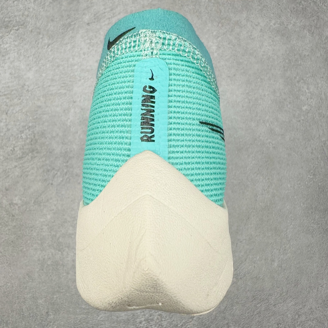 图片[8]-＃特价福利 NK ZoomX Vaporfly Next% 破2马拉松跑鞋 细节整体升级 这款next%和上一款4%的鞋最大区的别于在鞋面面料 鞋面使用了全新 Vaporweave 科技 这种类似蝉翼的材质相比 Flyknit 更加轻薄透气 非对称的鞋带系统和泡棉护垫的加入令舒适度更高 鞋头辅以超大的 Swoosh 点缀 再配上流线型外观设计 时尚感十足 尺码：36 36.5 37.5 38 38.5 39 40 40.5 41 42 42.5 43 44 44.5 45-选品中心