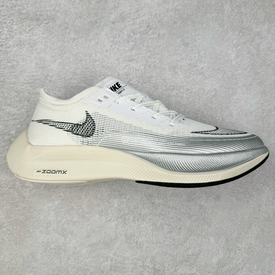 ＃特价福利 NK ZoomX Vaporfly Next% 破2马拉松跑鞋 细节整体升级 这款next%和上一款4%的鞋最大区的别于在鞋面面料 鞋面使用了全新 Vaporweave 科技 这种类似蝉翼的材质相比 Flyknit 更加轻薄透气 非对称的鞋带系统和泡棉护垫的加入令舒适度更高 鞋头辅以超大的 Swoosh 点缀 再配上流线型外观设计 时尚感十足 尺码：36 36.5 37.5 38 38.5 39 40 40.5 41 42 42.5 43 44 44.5 45-选品中心