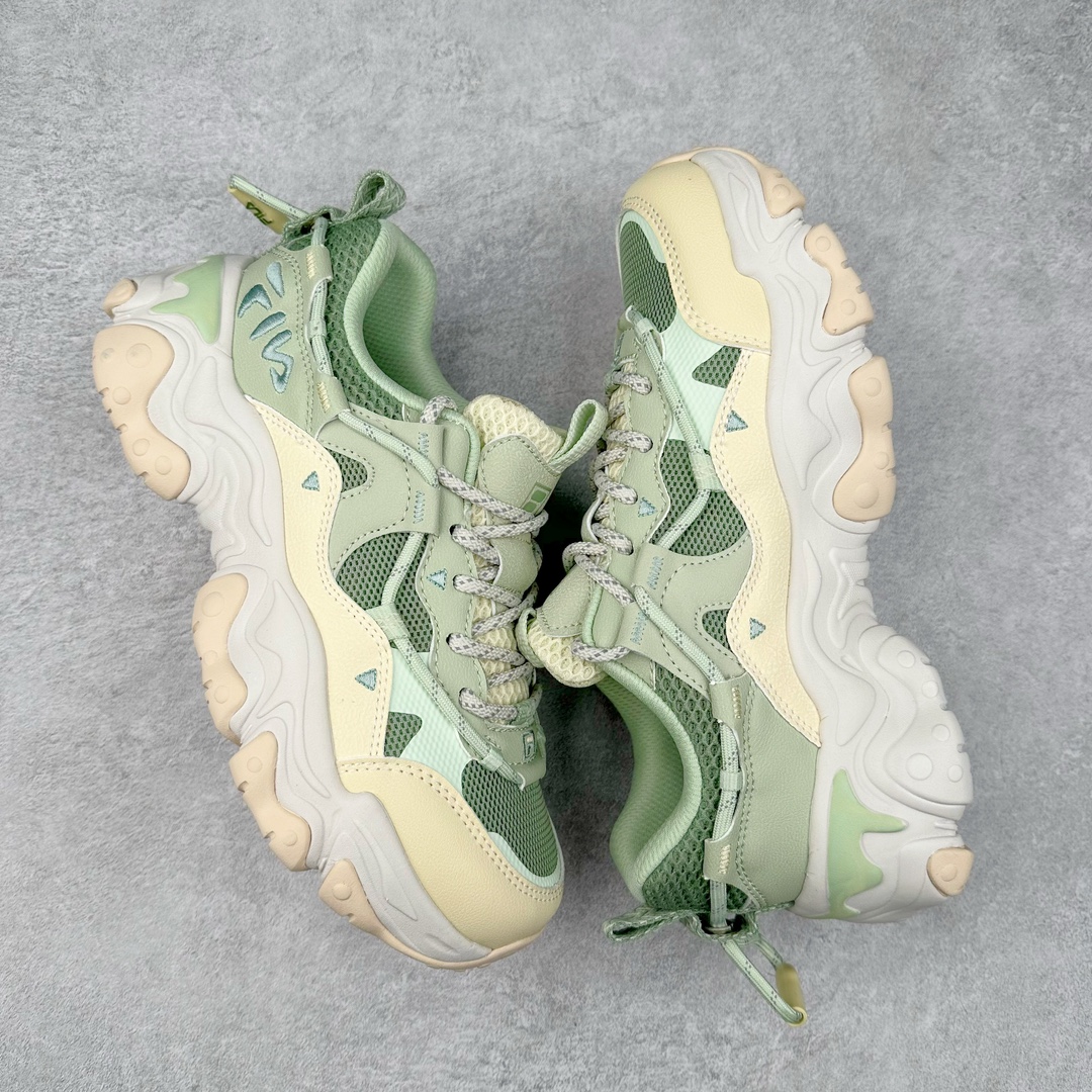 图片[3]-FILA FUSION Fluid 斐乐摩登潮牌防滑耐磨轻便运动鞋 FUSION 系列传承了 FILA 的百年基因，融入年轻运动及潮流文化，成为引领变革、创新突破的一代。以“1+N” 的跨界合作模式重现经典的同时创造经典。带来最出其不意的跨界合作惊喜。同时，FILAFUSION把FILA 的 DNA 融入到定制体验里，你可以随心制造厲于你的产品。FILA FUSION 的鞋家族涵盖了老爹鞋、跑步鞋、网球鞋、季节款。风格复古新潮，满足了时尚人士出行及各类运动的搭配需求，成为当下年轻人筷拥的鞋类品牌之一。FILA FUSION 走进年轻人的世界，通过年轻人运动，街舞，滑板，篮球，展现 FILA FUSION 的潮流态度和年轻文化。FILA FUSION 认为末来属于引领变革、创新突破的年轻一代，让我们一起构成 FILA 未来的蓝图吧！尺码：35.5 36 36.5 37.5 38 38.5 39 40 40.5 41 42 42.5 43 44 44.5 45 45.5-选品中心