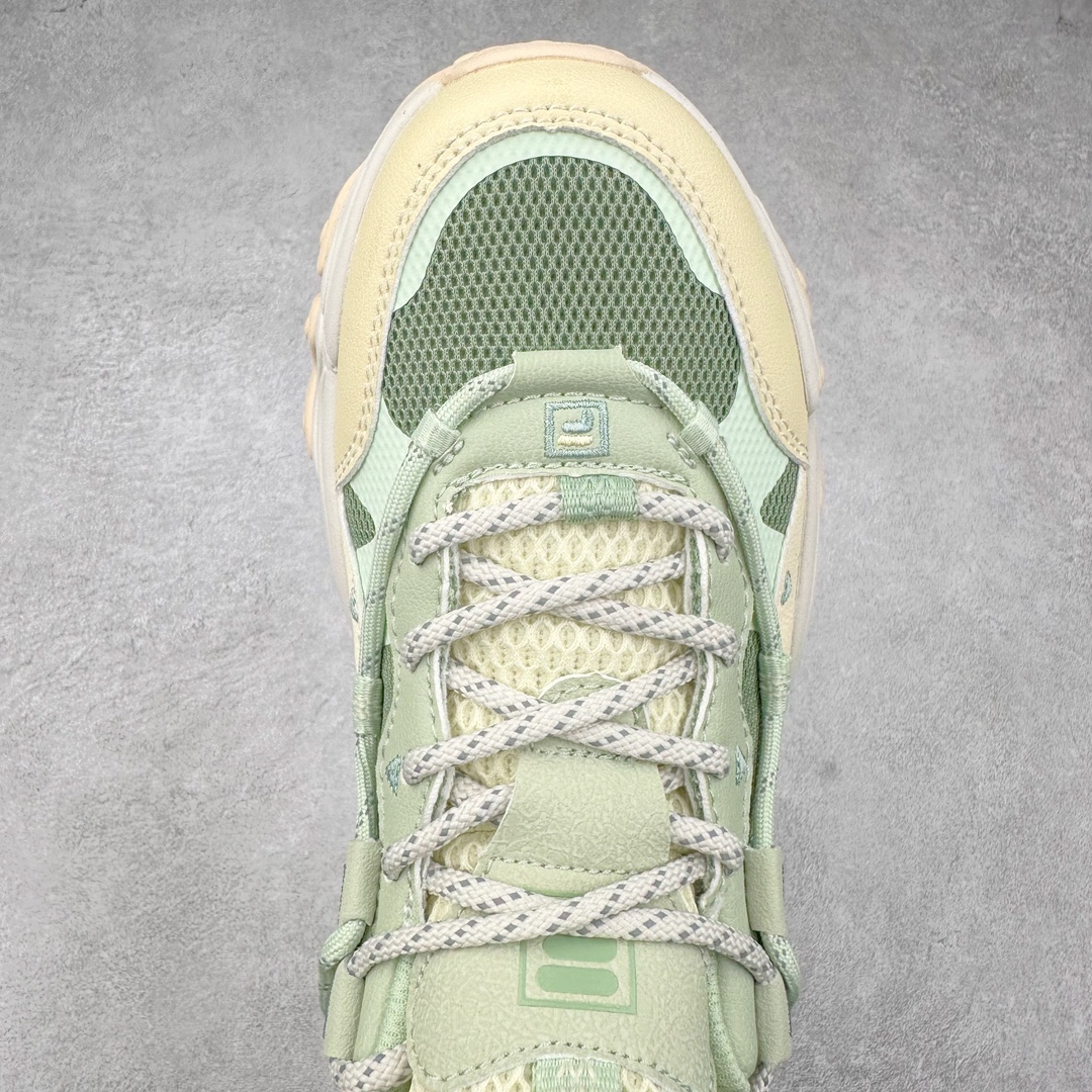 图片[4]-FILA FUSION Fluid 斐乐摩登潮牌防滑耐磨轻便运动鞋 FUSION 系列传承了 FILA 的百年基因，融入年轻运动及潮流文化，成为引领变革、创新突破的一代。以“1+N” 的跨界合作模式重现经典的同时创造经典。带来最出其不意的跨界合作惊喜。同时，FILAFUSION把FILA 的 DNA 融入到定制体验里，你可以随心制造厲于你的产品。FILA FUSION 的鞋家族涵盖了老爹鞋、跑步鞋、网球鞋、季节款。风格复古新潮，满足了时尚人士出行及各类运动的搭配需求，成为当下年轻人筷拥的鞋类品牌之一。FILA FUSION 走进年轻人的世界，通过年轻人运动，街舞，滑板，篮球，展现 FILA FUSION 的潮流态度和年轻文化。FILA FUSION 认为末来属于引领变革、创新突破的年轻一代，让我们一起构成 FILA 未来的蓝图吧！尺码：35.5 36 36.5 37.5 38 38.5 39 40 40.5 41 42 42.5 43 44 44.5 45 45.5-选品中心