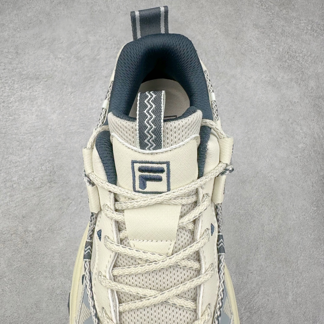 图片[5]-FILA FUSION Fluid 斐乐摩登潮牌防滑耐磨轻便运动鞋 FUSION 系列传承了 FILA 的百年基因，融入年轻运动及潮流文化，成为引领变革、创新突破的一代。以“1+N” 的跨界合作模式重现经典的同时创造经典。带来最出其不意的跨界合作惊喜。同时，FILAFUSION把FILA 的 DNA 融入到定制体验里，你可以随心制造厲于你的产品。FILA FUSION 的鞋家族涵盖了老爹鞋、跑步鞋、网球鞋、季节款。风格复古新潮，满足了时尚人士出行及各类运动的搭配需求，成为当下年轻人筷拥的鞋类品牌之一。FILA FUSION 走进年轻人的世界，通过年轻人运动，街舞，滑板，篮球，展现 FILA FUSION 的潮流态度和年轻文化。FILA FUSION 认为末来属于引领变革、创新突破的年轻一代，让我们一起构成 FILA 未来的蓝图吧！尺码：35.5 36 36.5 37.5 38 38.5 39 40 40.5 41 42 42.5 43 44 44.5 45 45.5-选品中心