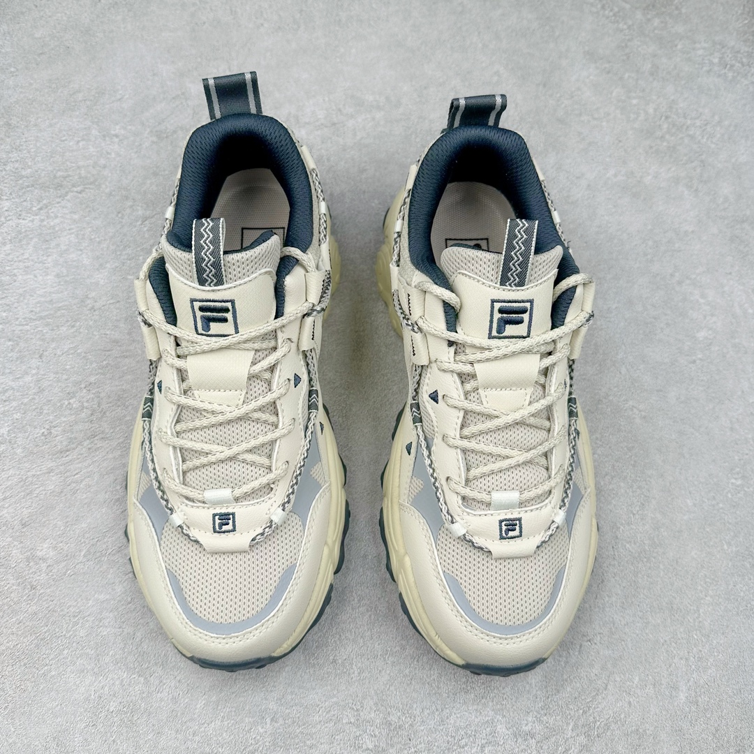 图片[2]-FILA FUSION Fluid 斐乐摩登潮牌防滑耐磨轻便运动鞋 FUSION 系列传承了 FILA 的百年基因，融入年轻运动及潮流文化，成为引领变革、创新突破的一代。以“1+N” 的跨界合作模式重现经典的同时创造经典。带来最出其不意的跨界合作惊喜。同时，FILAFUSION把FILA 的 DNA 融入到定制体验里，你可以随心制造厲于你的产品。FILA FUSION 的鞋家族涵盖了老爹鞋、跑步鞋、网球鞋、季节款。风格复古新潮，满足了时尚人士出行及各类运动的搭配需求，成为当下年轻人筷拥的鞋类品牌之一。FILA FUSION 走进年轻人的世界，通过年轻人运动，街舞，滑板，篮球，展现 FILA FUSION 的潮流态度和年轻文化。FILA FUSION 认为末来属于引领变革、创新突破的年轻一代，让我们一起构成 FILA 未来的蓝图吧！尺码：35.5 36 36.5 37.5 38 38.5 39 40 40.5 41 42 42.5 43 44 44.5 45 45.5-选品中心